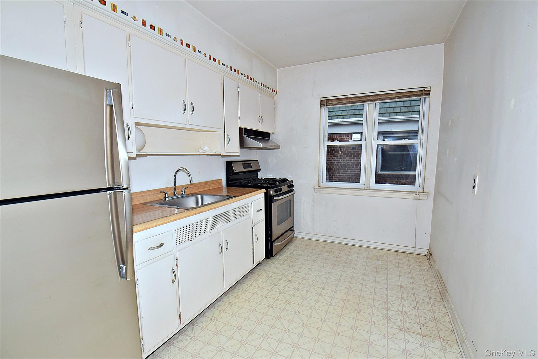 7516 197th Street, Fresh Meadows, NY 11366