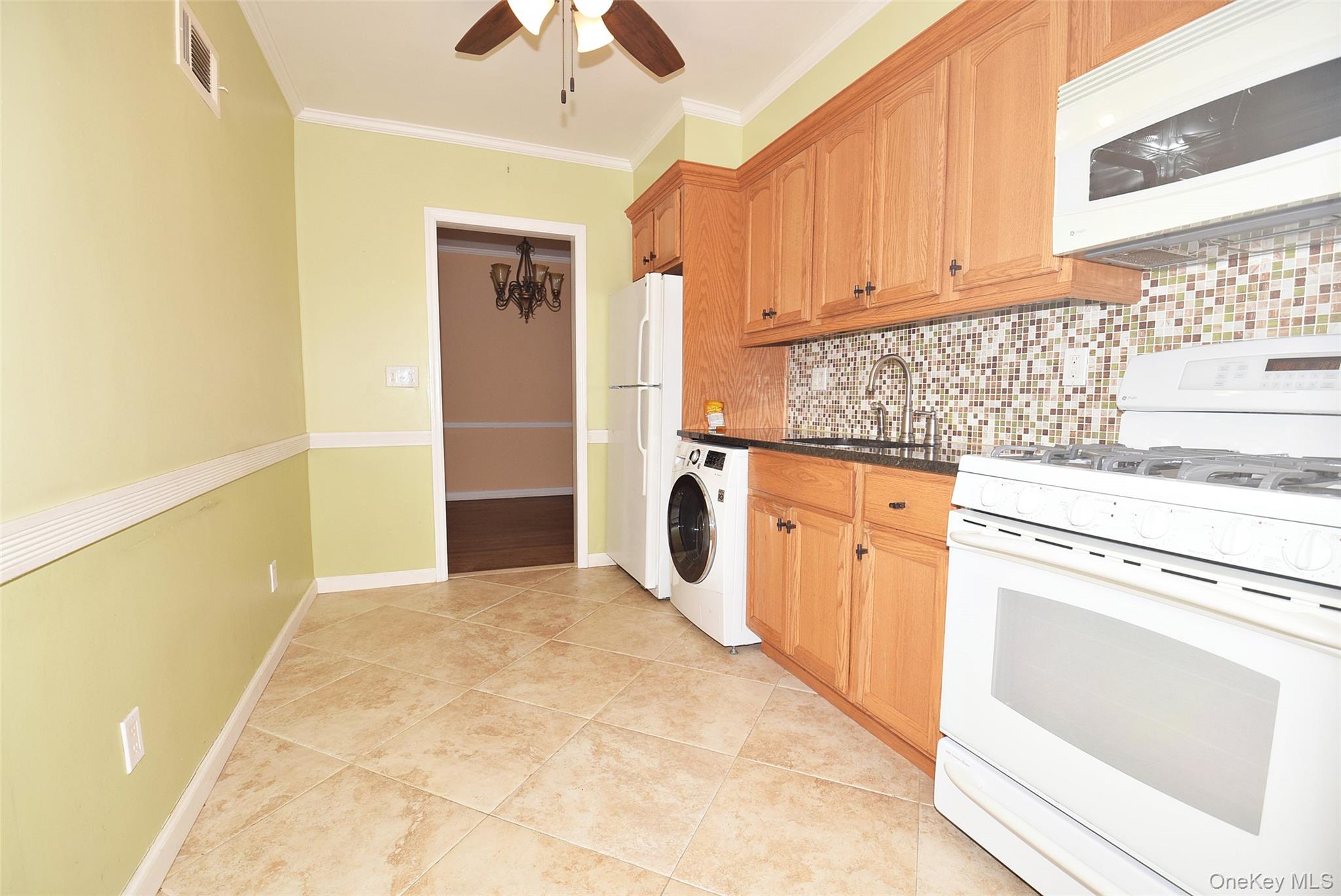 7516 197th Street, Fresh Meadows, NY 11366