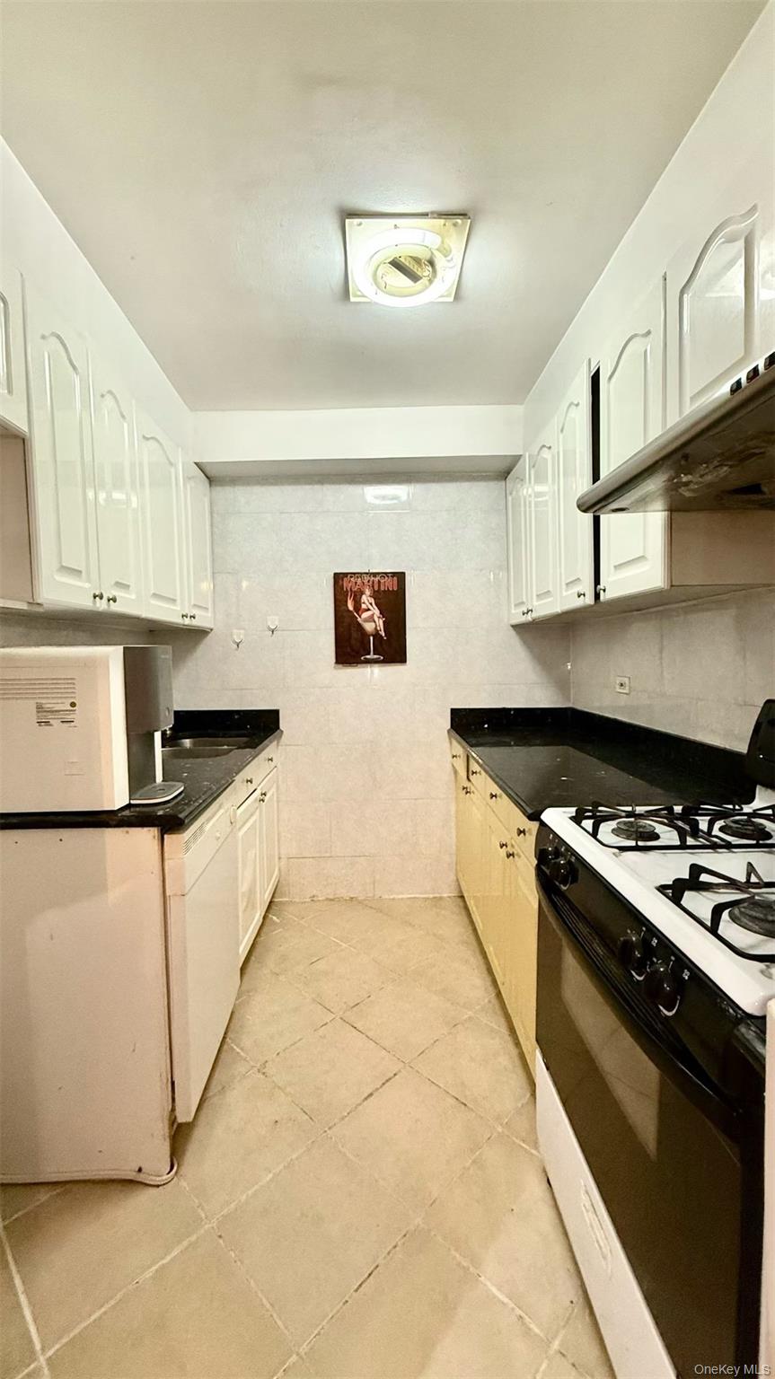 138-70 Elder Avenue # 4T, Flushing, NY 11355