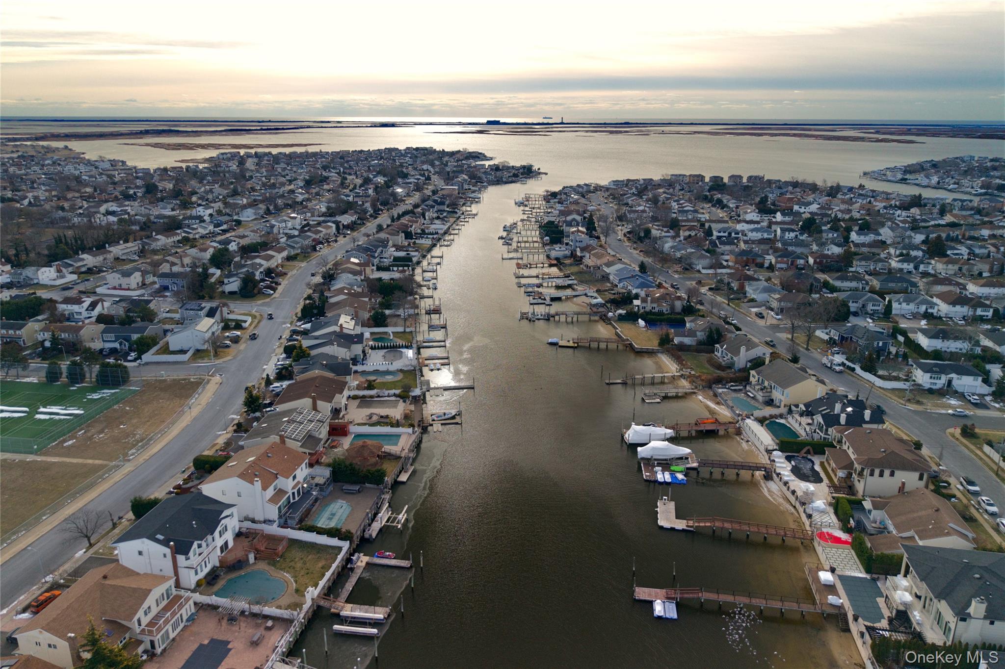 6 Island Plaza, Bellmore, NY 11710