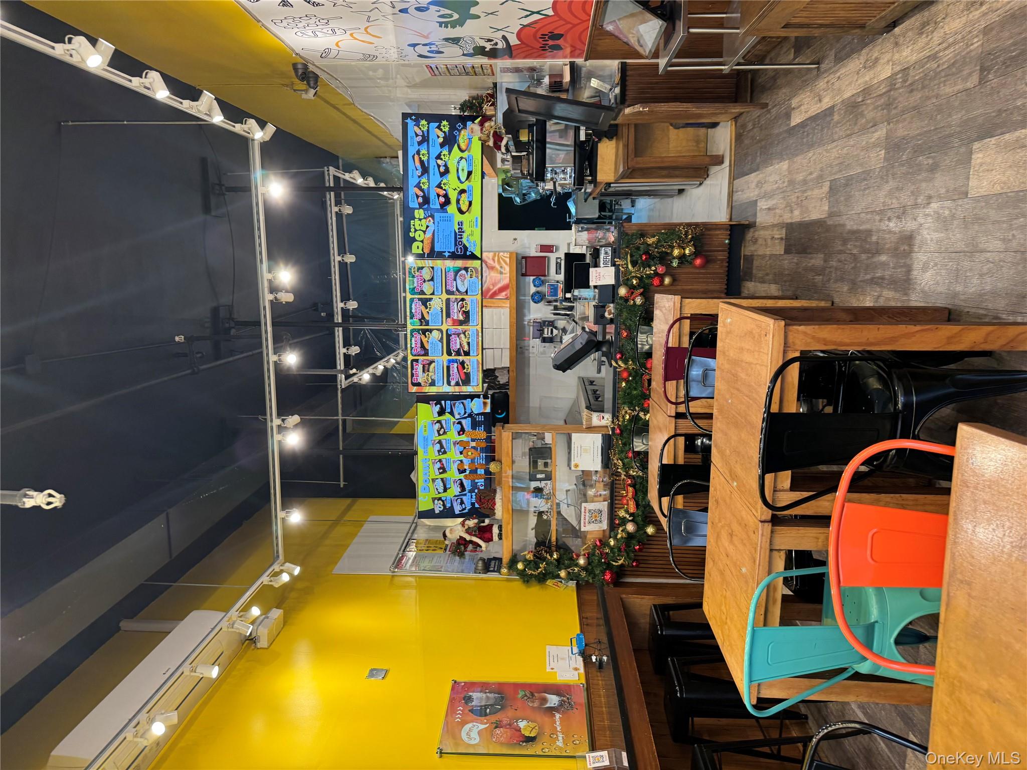 84-06 37th Ave, Jackson Heights, NY 11342