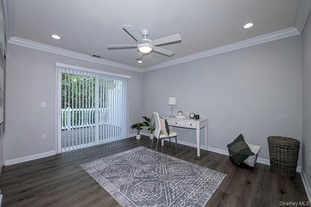 150 Lake Pointe Drive # 150, Middle Island, NY 11953