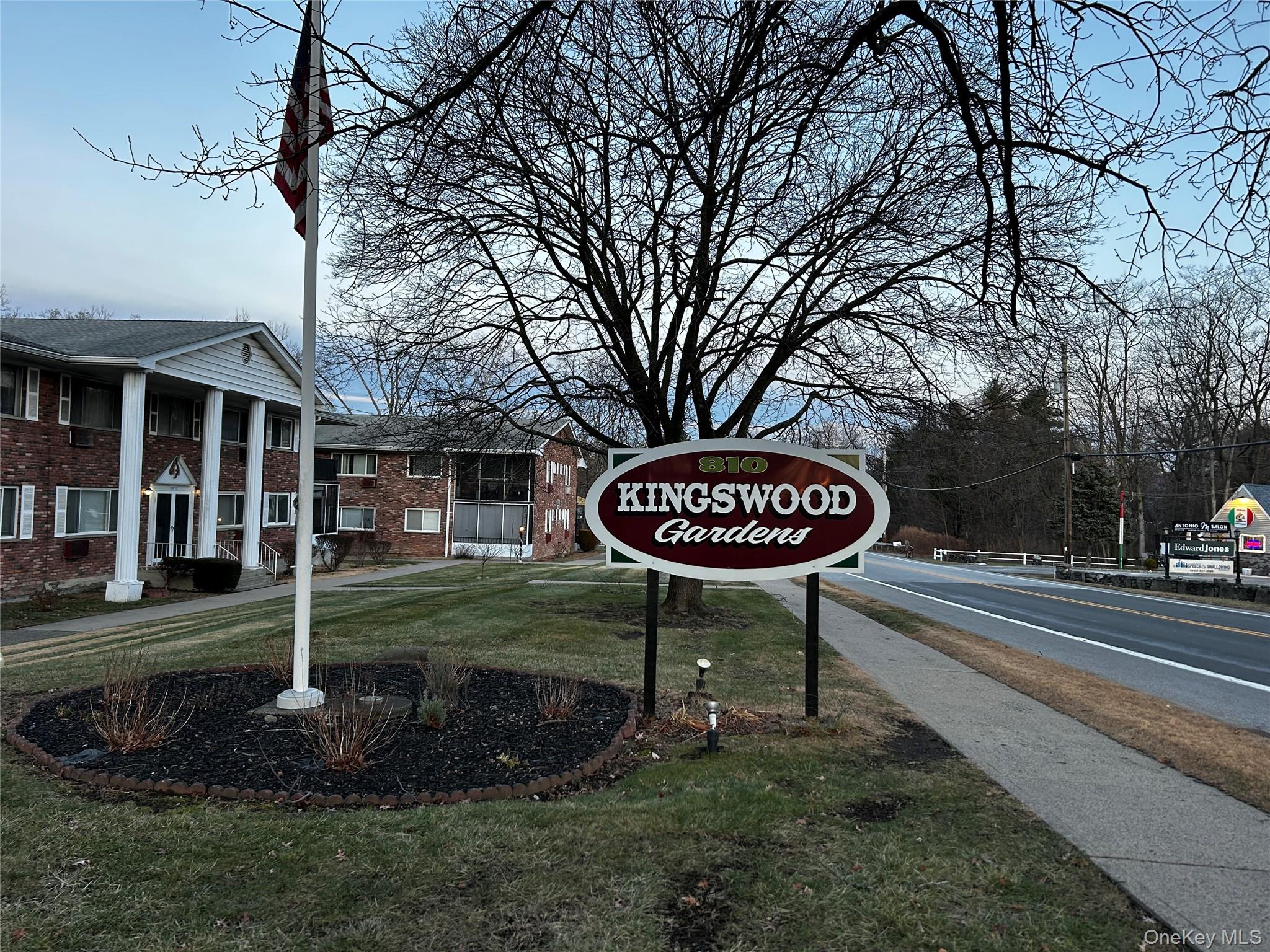 810 Blooming Grove Turnpike # 113, New Windsor, NY 12553