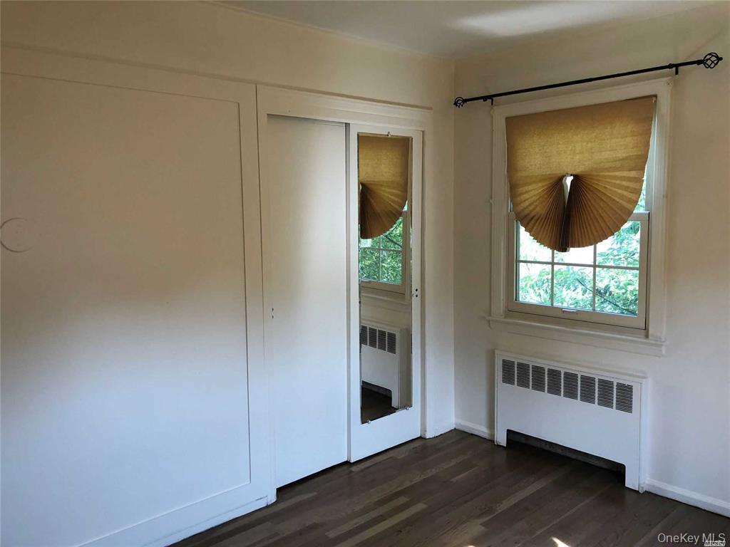 563 Albemarle Place, Cedarhurst, NY 11516