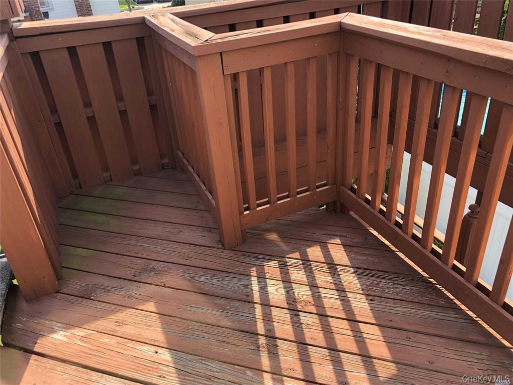 563 Albemarle Place, Cedarhurst, NY 11516