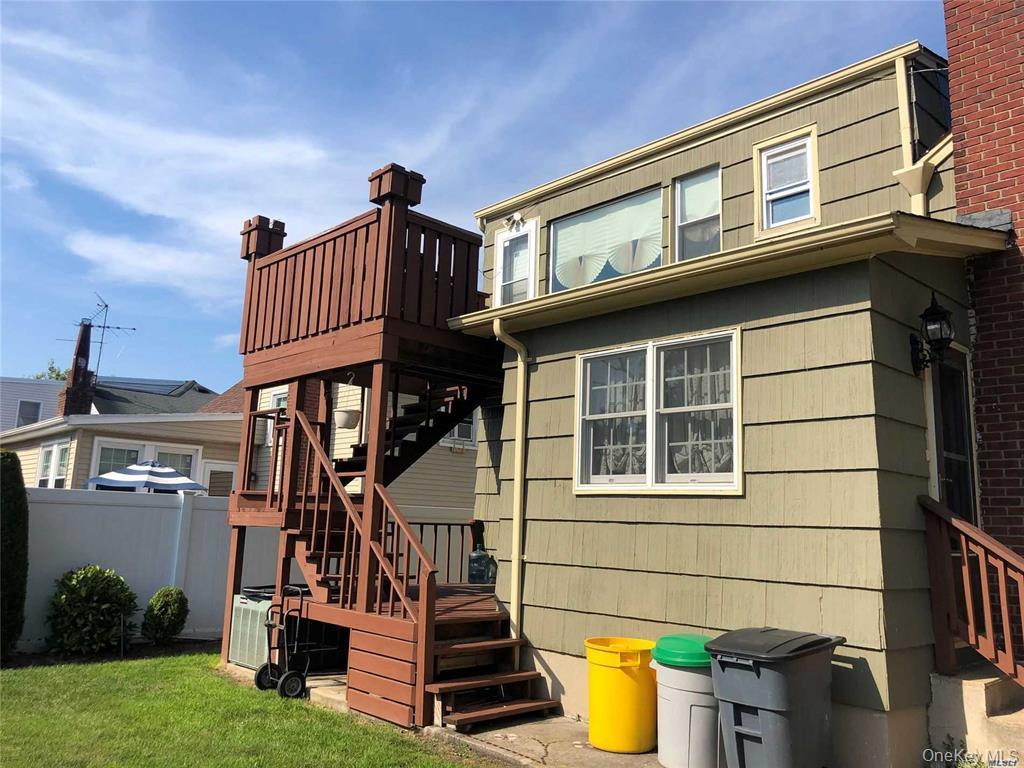 563 Albemarle Place, Cedarhurst, NY 11516