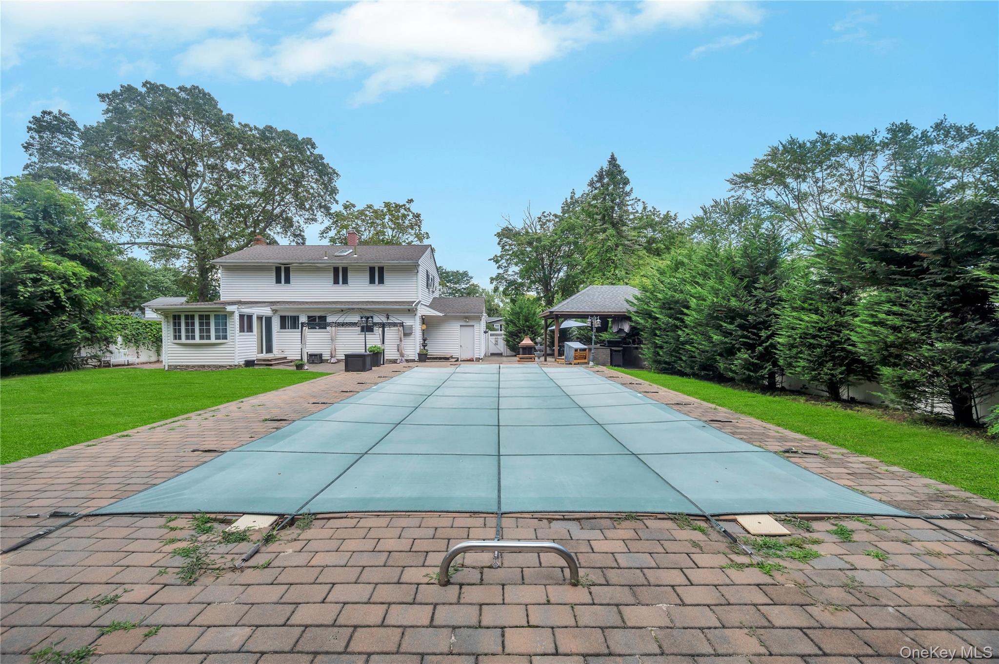 8 Brenner Road, Coram, NY 11727