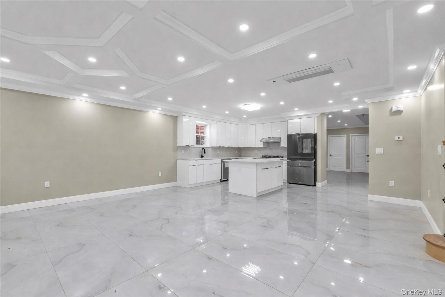 27-09 Utopia Parkway, Flushing, NY 11358