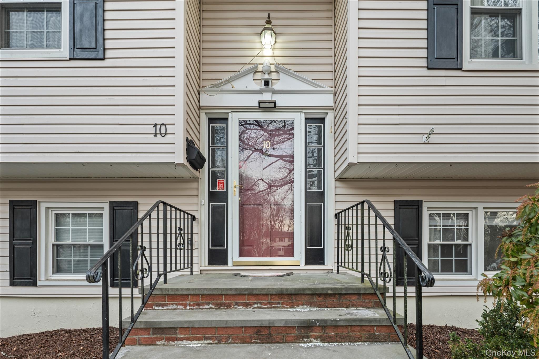 10 Moorea Court, Garnerville, NY 10923