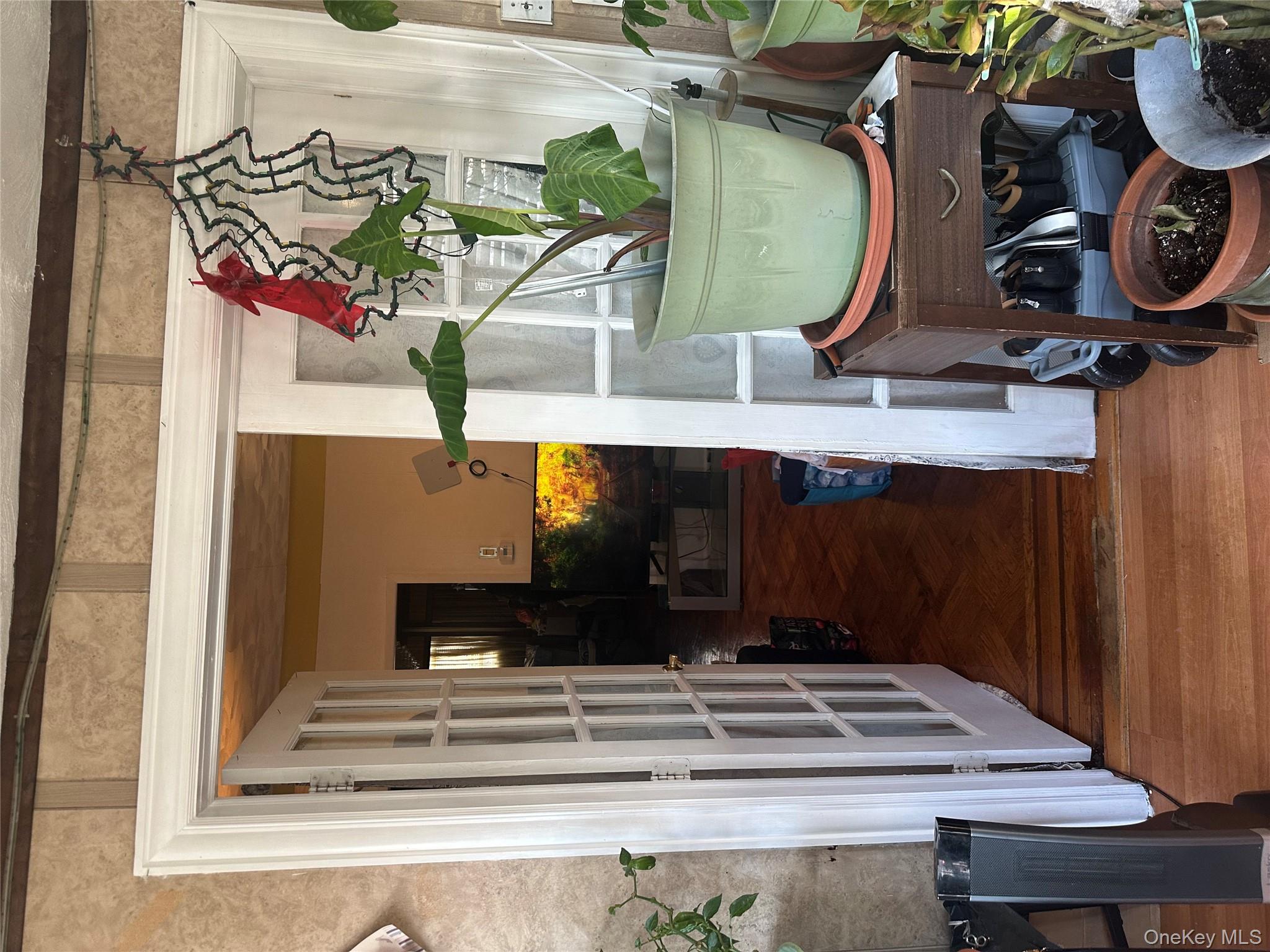 18823 Mangin Avenue, Saint Albans, NY 11412