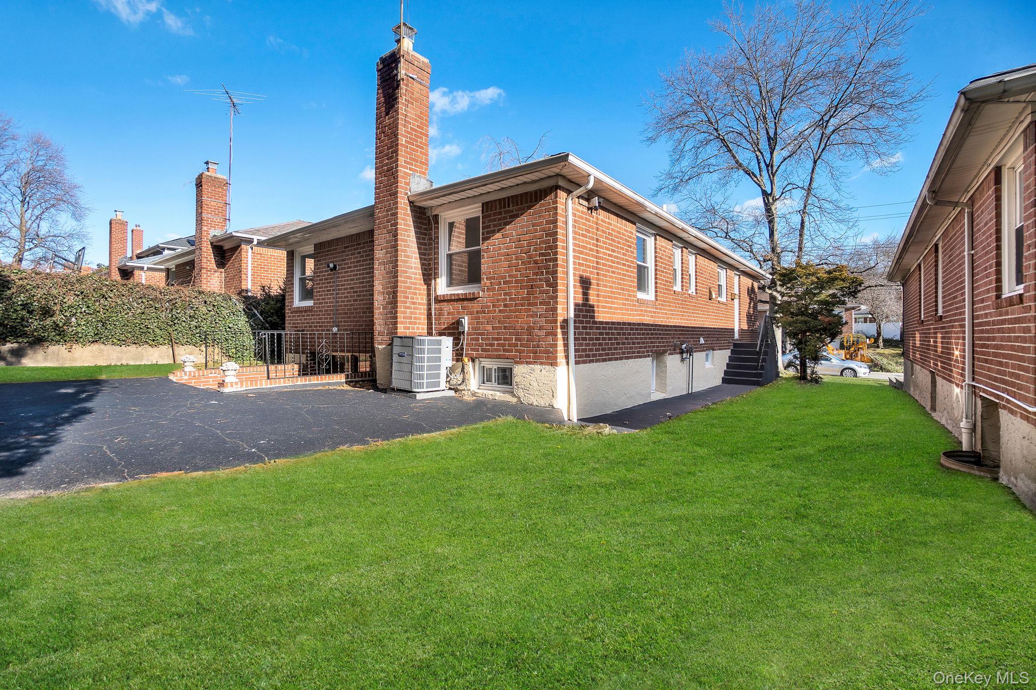 73-30 244th Street, Flushing, NY 11362