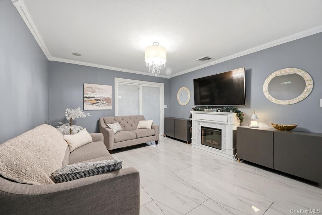 377 Deer Road, Ronkonkoma, NY 11779