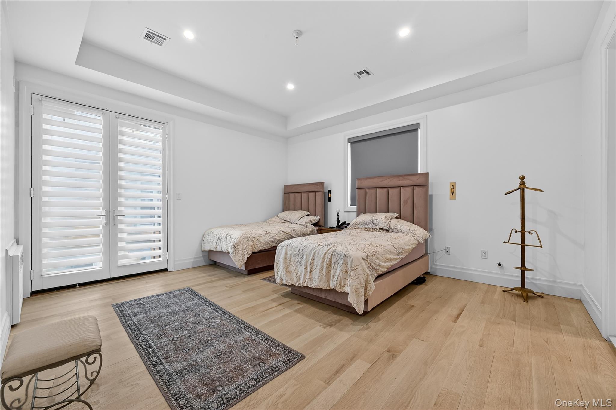 27 Ellish Parkway # 202, Spring Valley, NY 10977