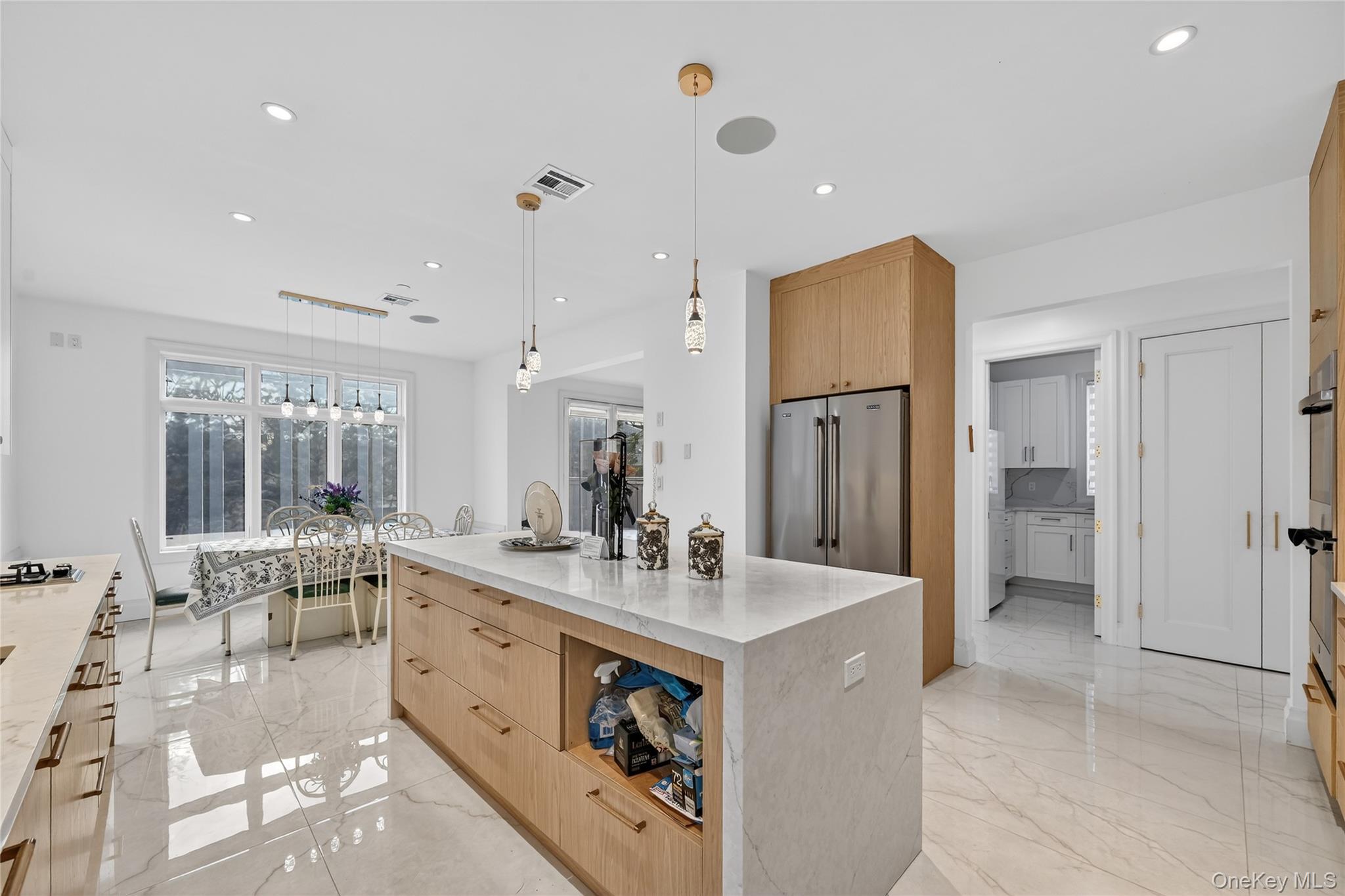 27 Ellish Parkway # 202, Spring Valley, NY 10977