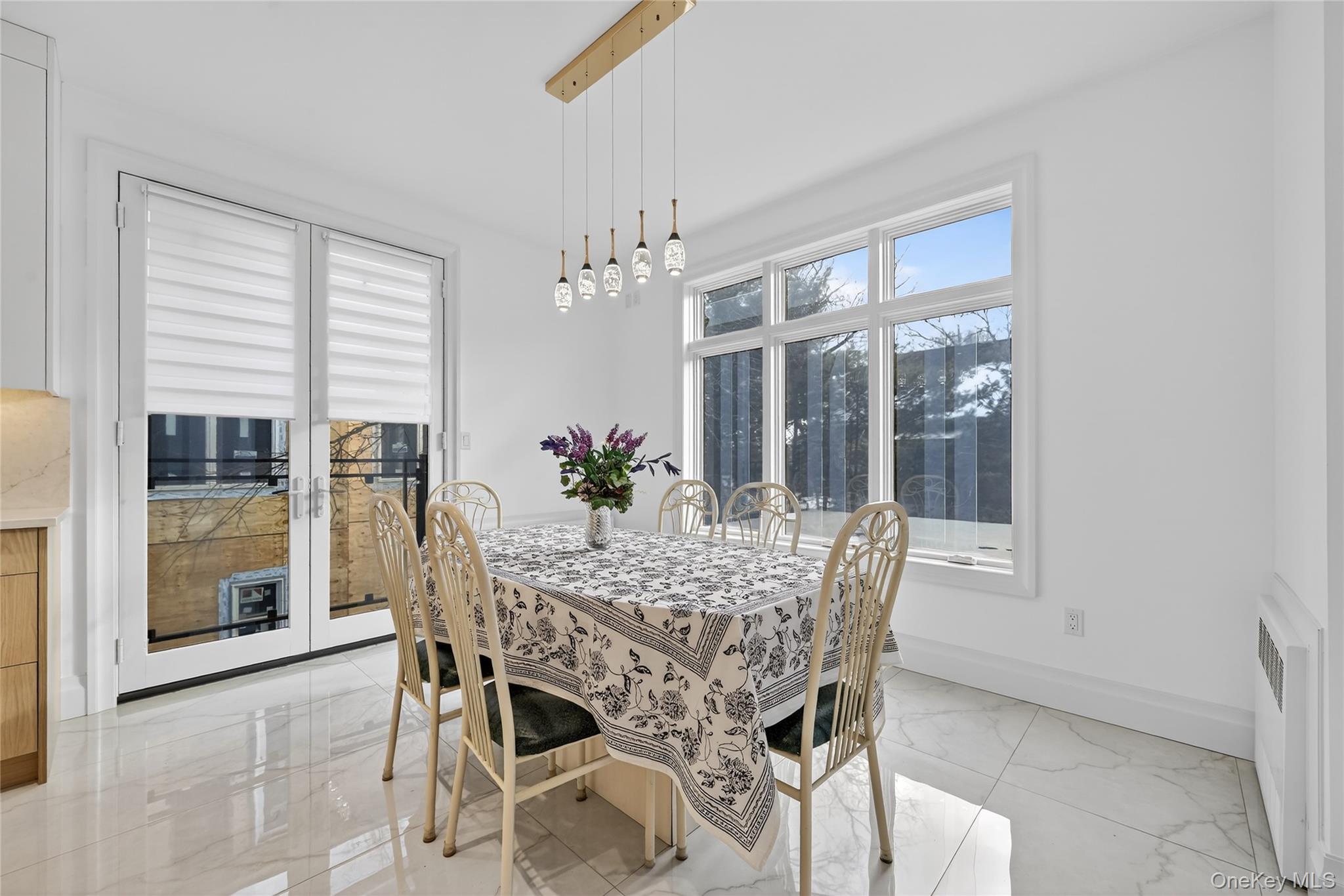 27 Ellish Parkway # 202, Spring Valley, NY 10977