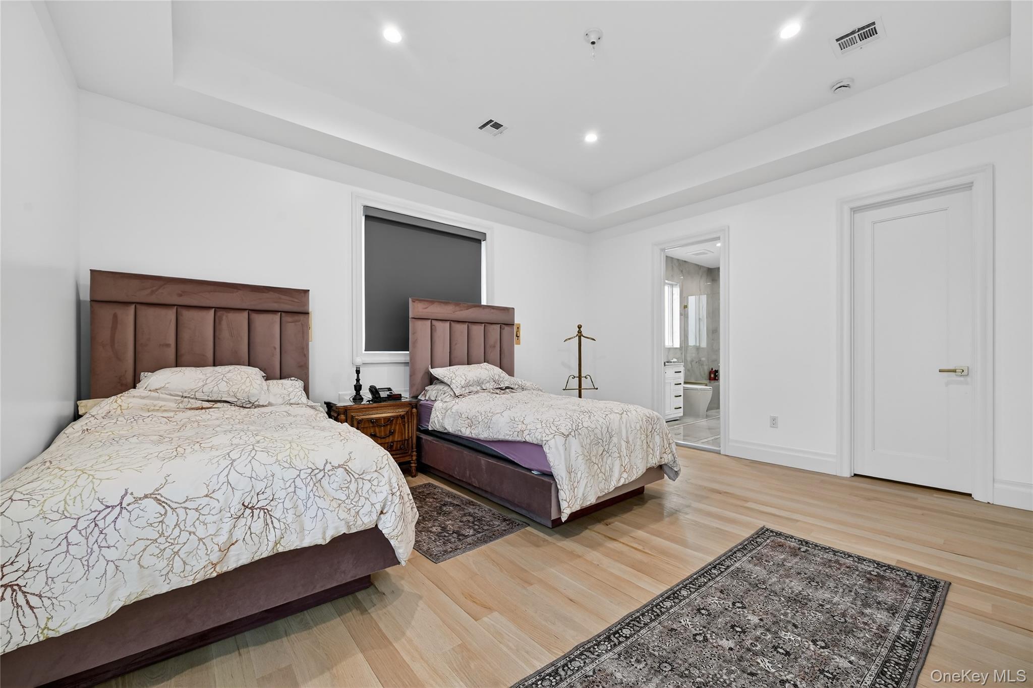 27 Ellish Parkway # 202, Spring Valley, NY 10977