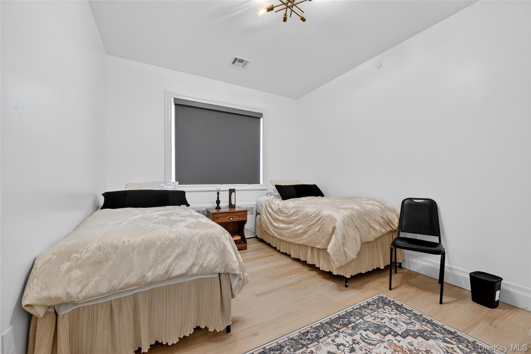 27 Ellish Parkway # 202, Spring Valley, NY 10977