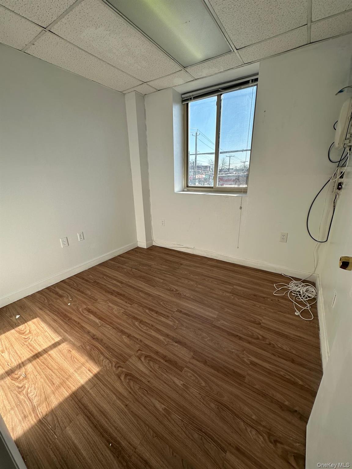 3800 E Tremont Avenue, Bronx, NY 10465