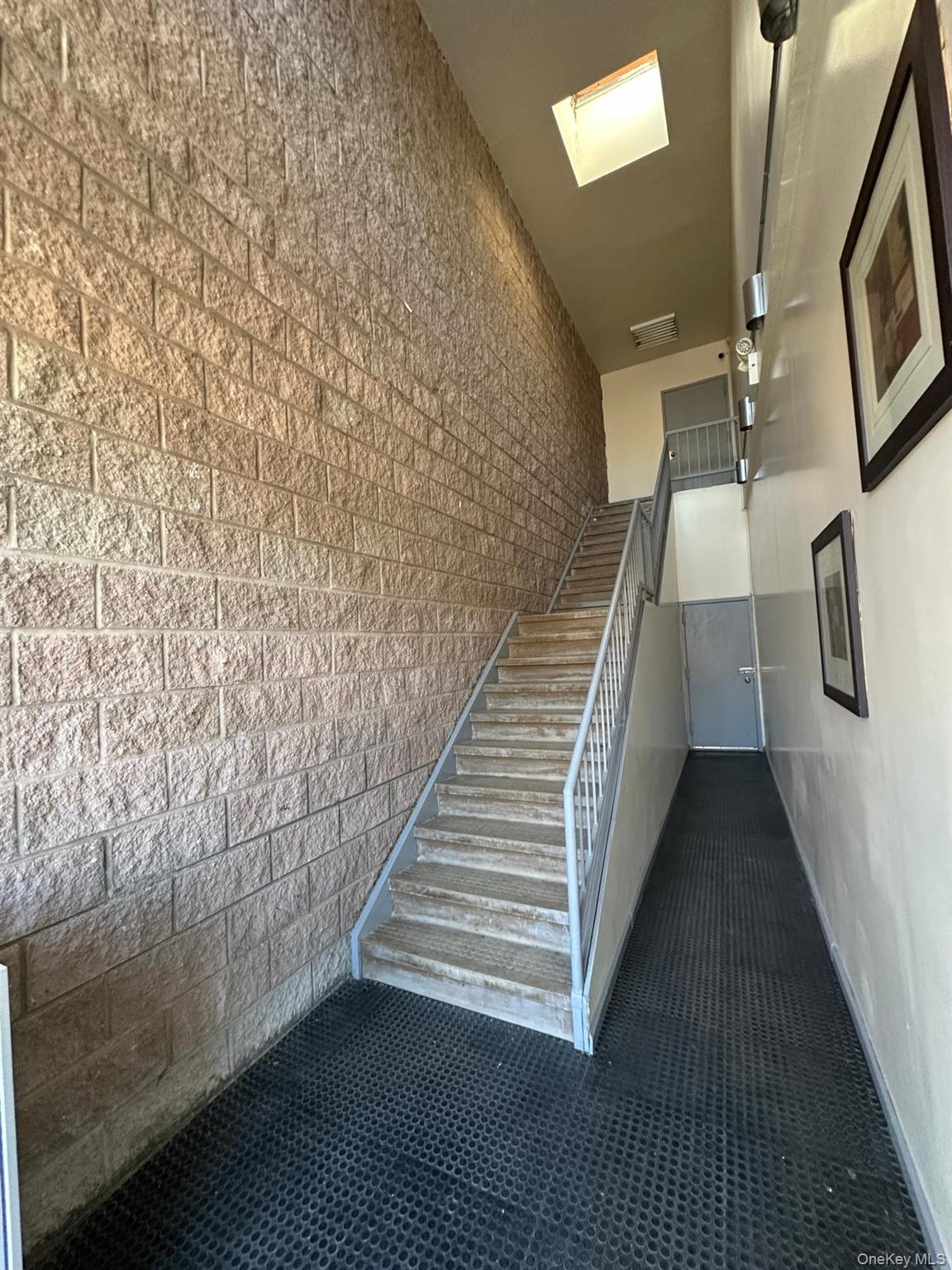 3800 E Tremont Avenue, Bronx, NY 10465