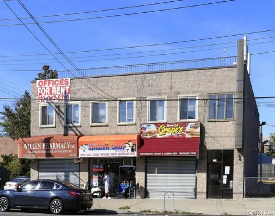 3800 E Tremont Avenue, Bronx, NY 10465