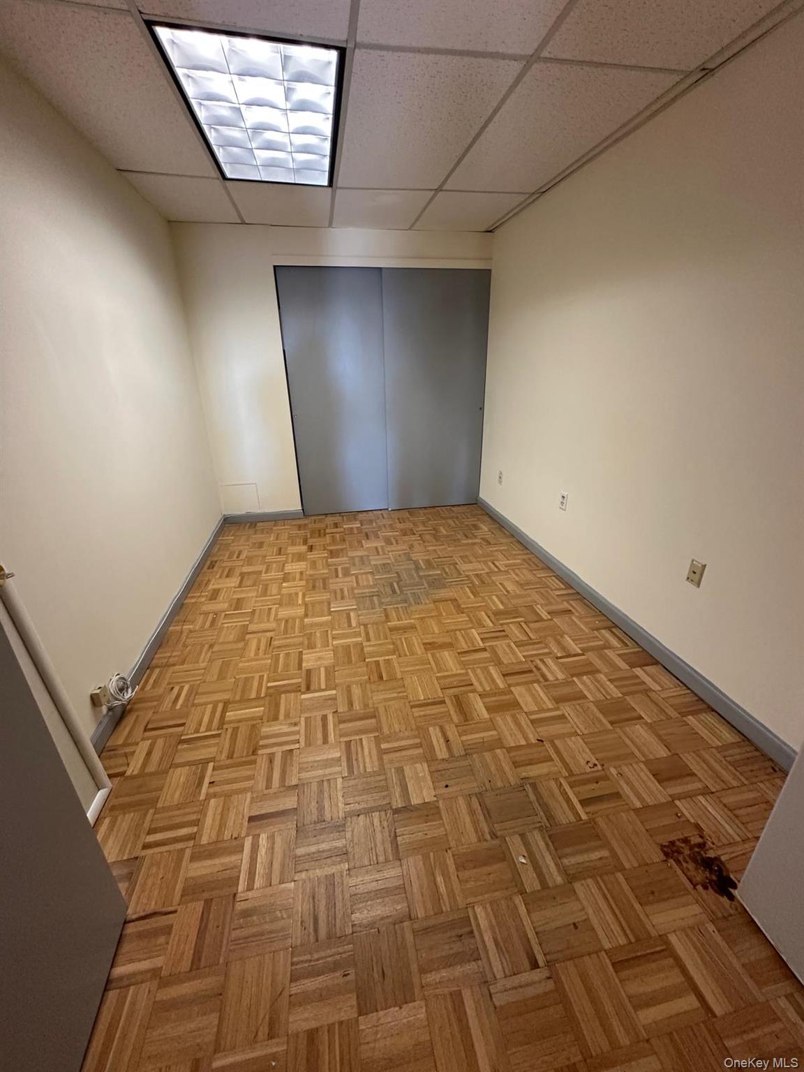 3800 E Tremont Avenue, Bronx, NY 10465