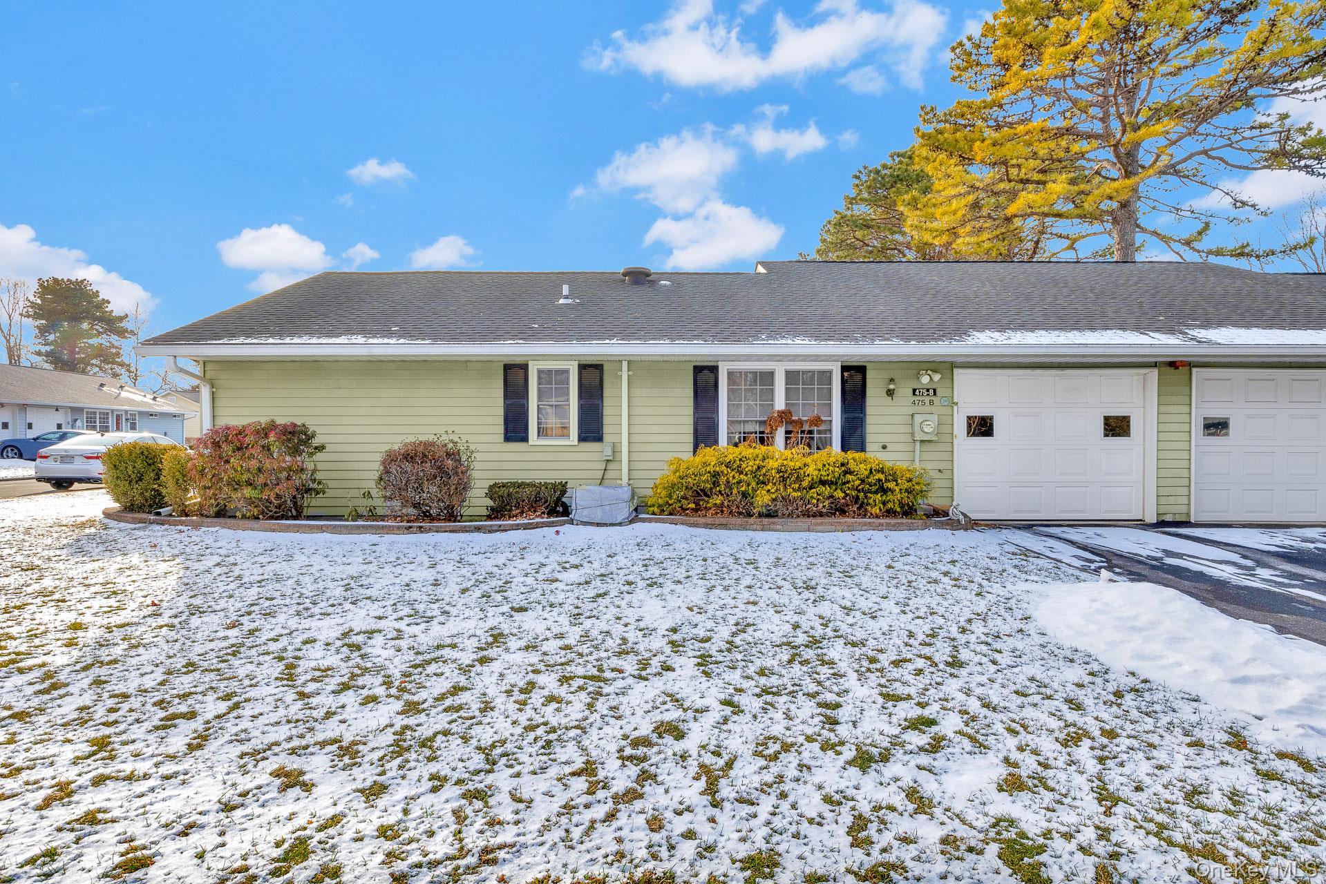 475 Darwen Drive # B, Ridge, NY 11961