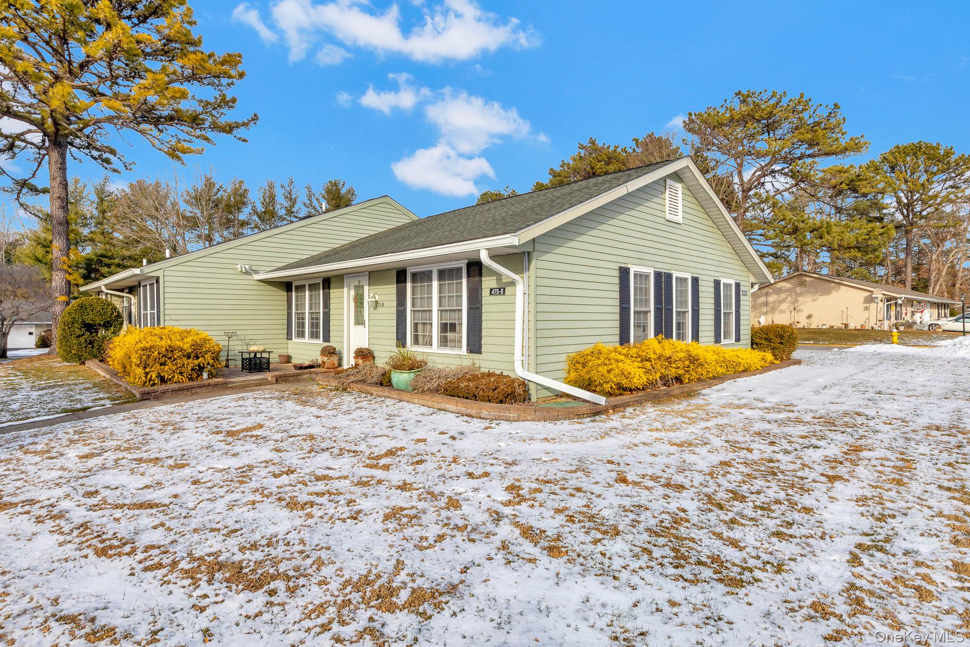 475 Darwen Drive # B, Ridge, NY 11961