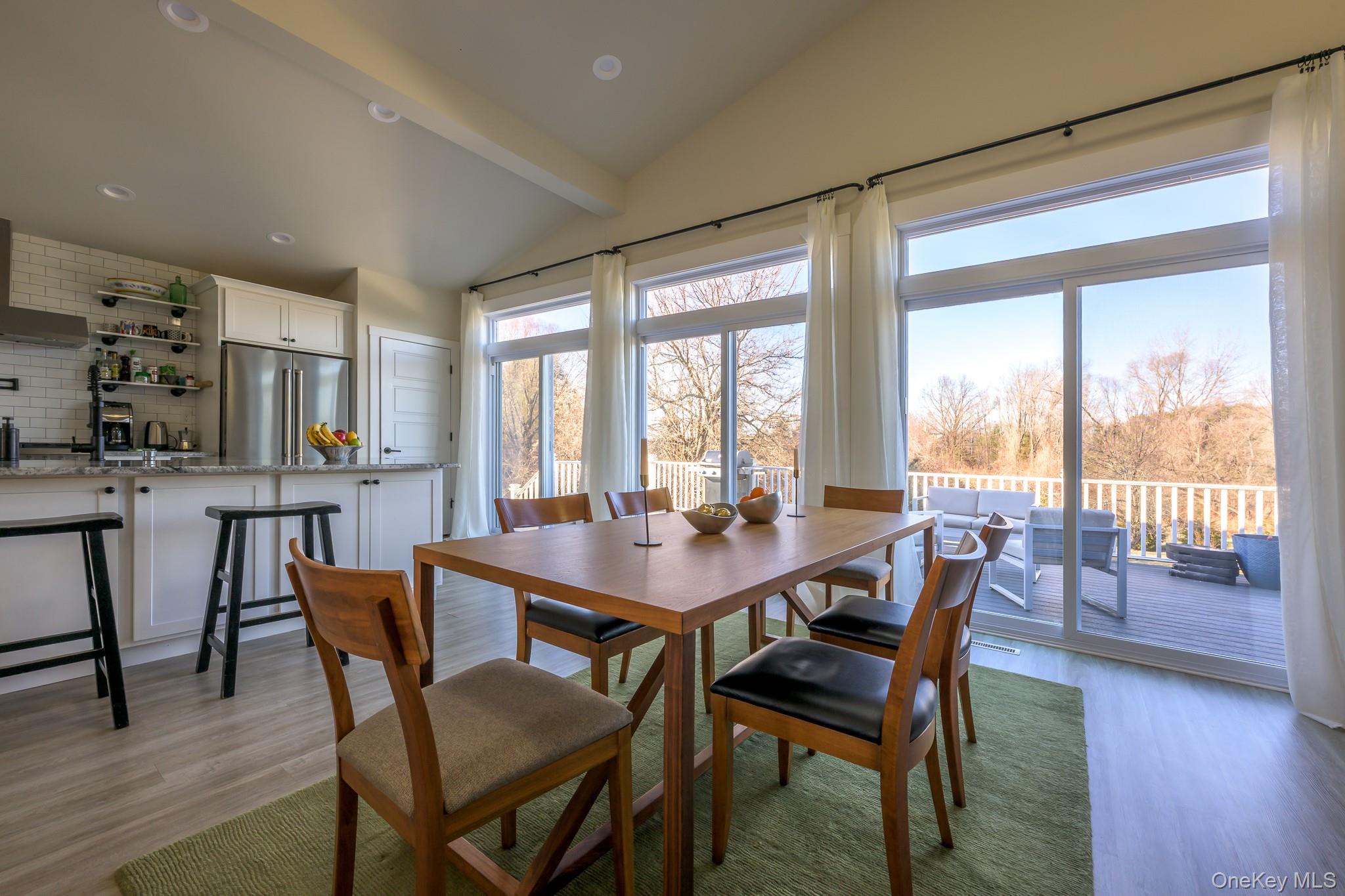 16 Lucas Lane, Hudson, NY 12534