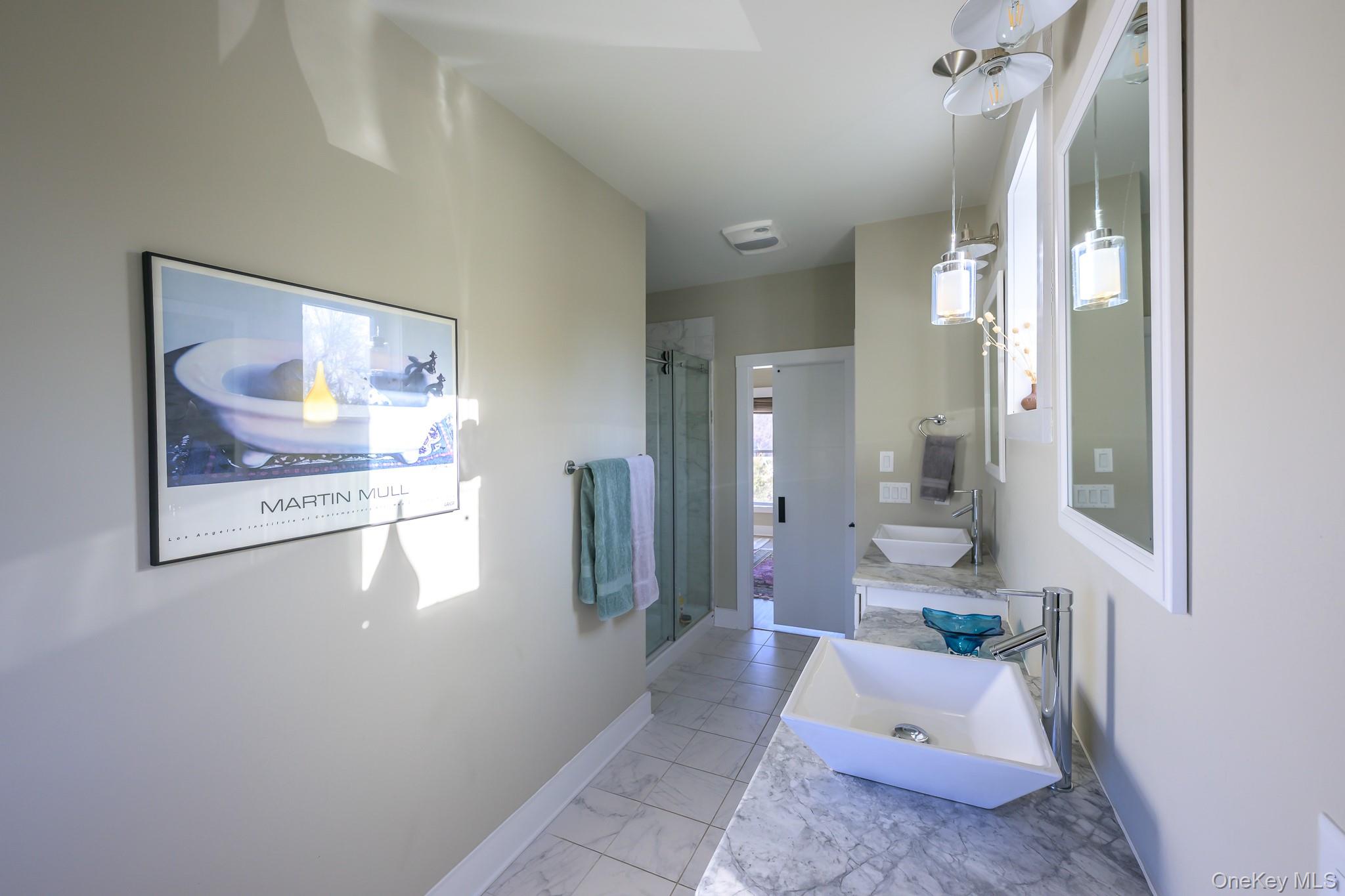 16 Lucas Lane, Hudson, NY 12534