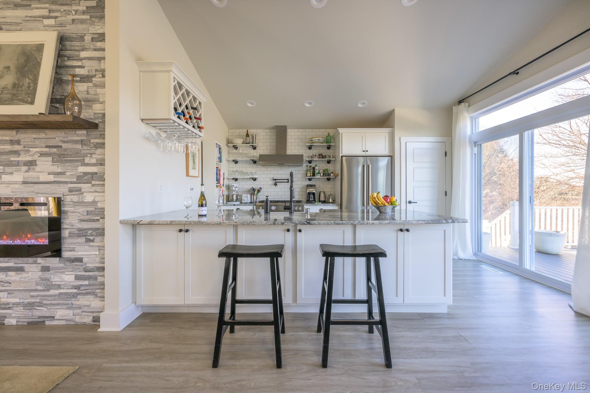 16 Lucas Lane, Hudson, NY 12534