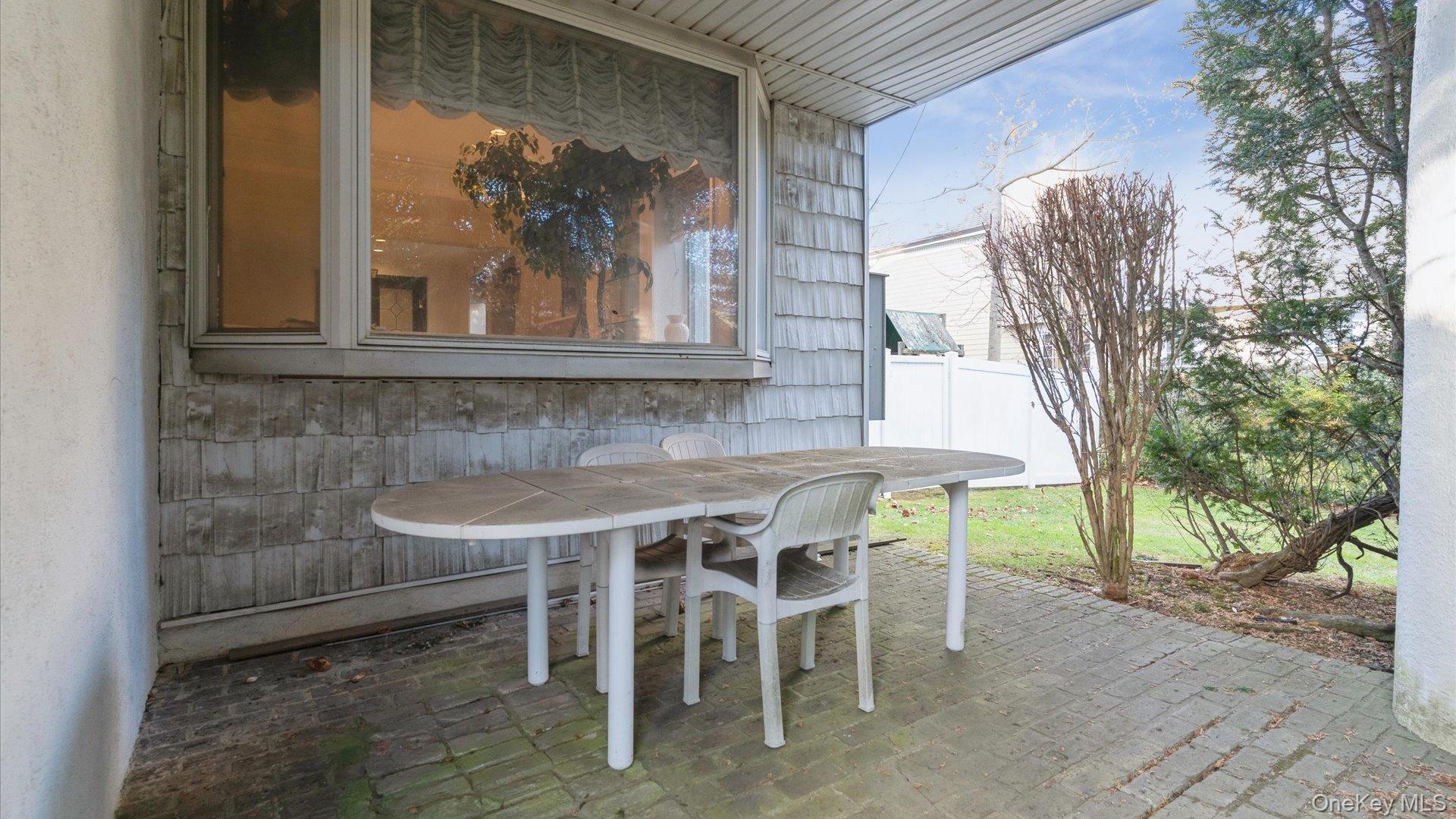 178 Wildacre Avenue, Lawrence, NY 11559