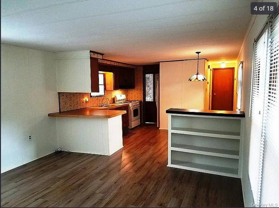 658 SOUND Avenue # C9, Riverhead, NY 11933