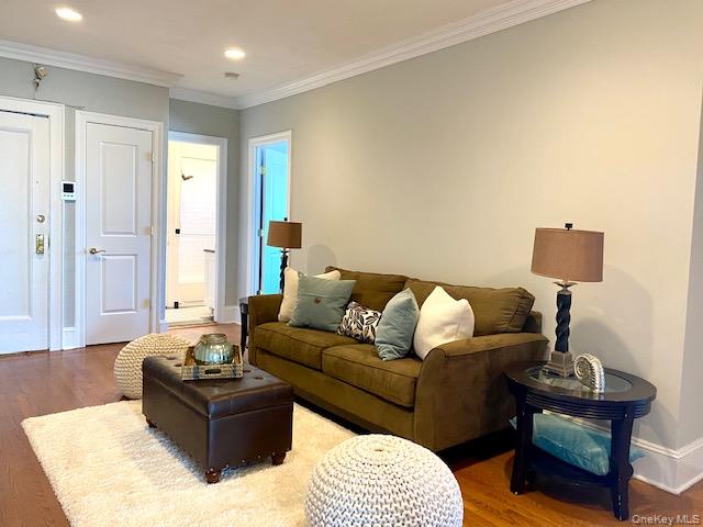 1240 W Broadway # K, Hewlett, NY 11557