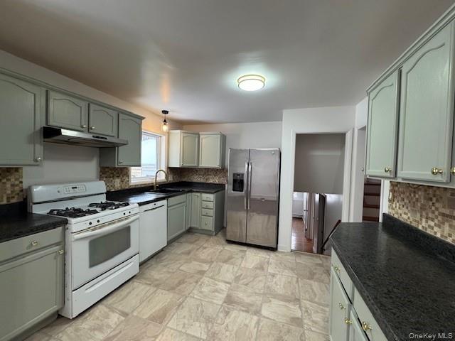 46 Midland Avenue, Central Valley, NY 10917