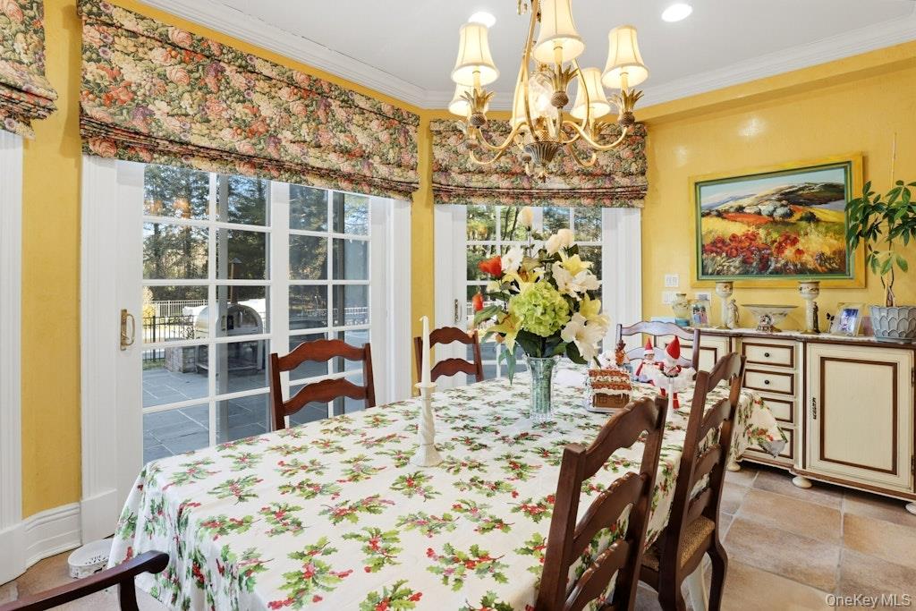 1 Beech Tree Lane, Brookville, NY 11545