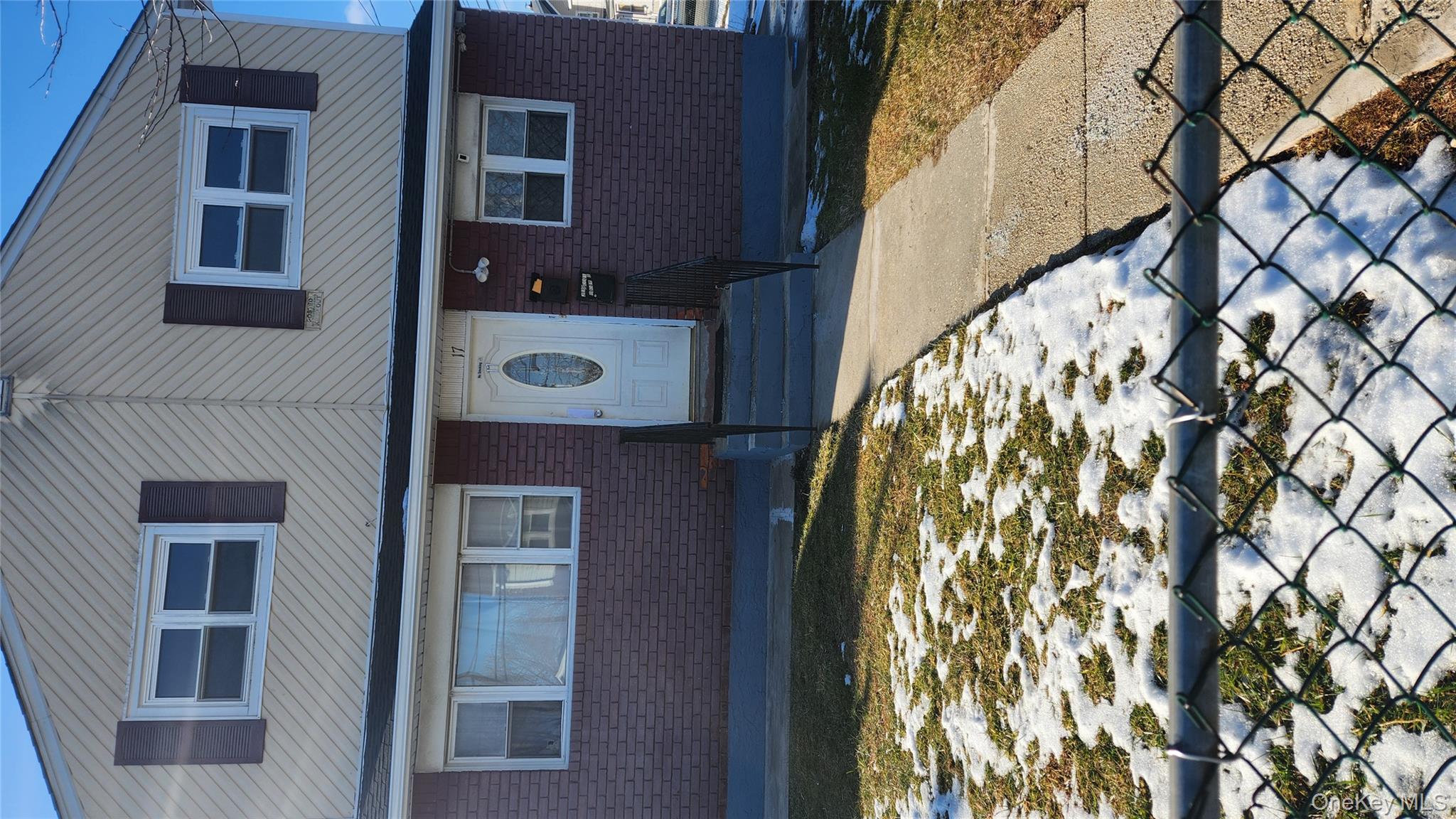 17 Stewart Avenue # 2nd fl, Hempstead, NY 11550