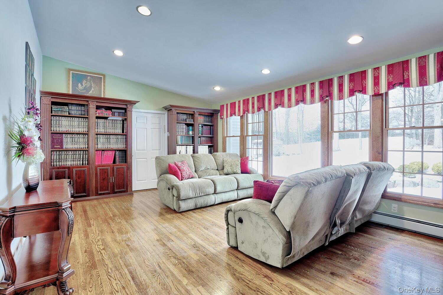 6 Orchard Hill Drive, Monsey, NY 10952