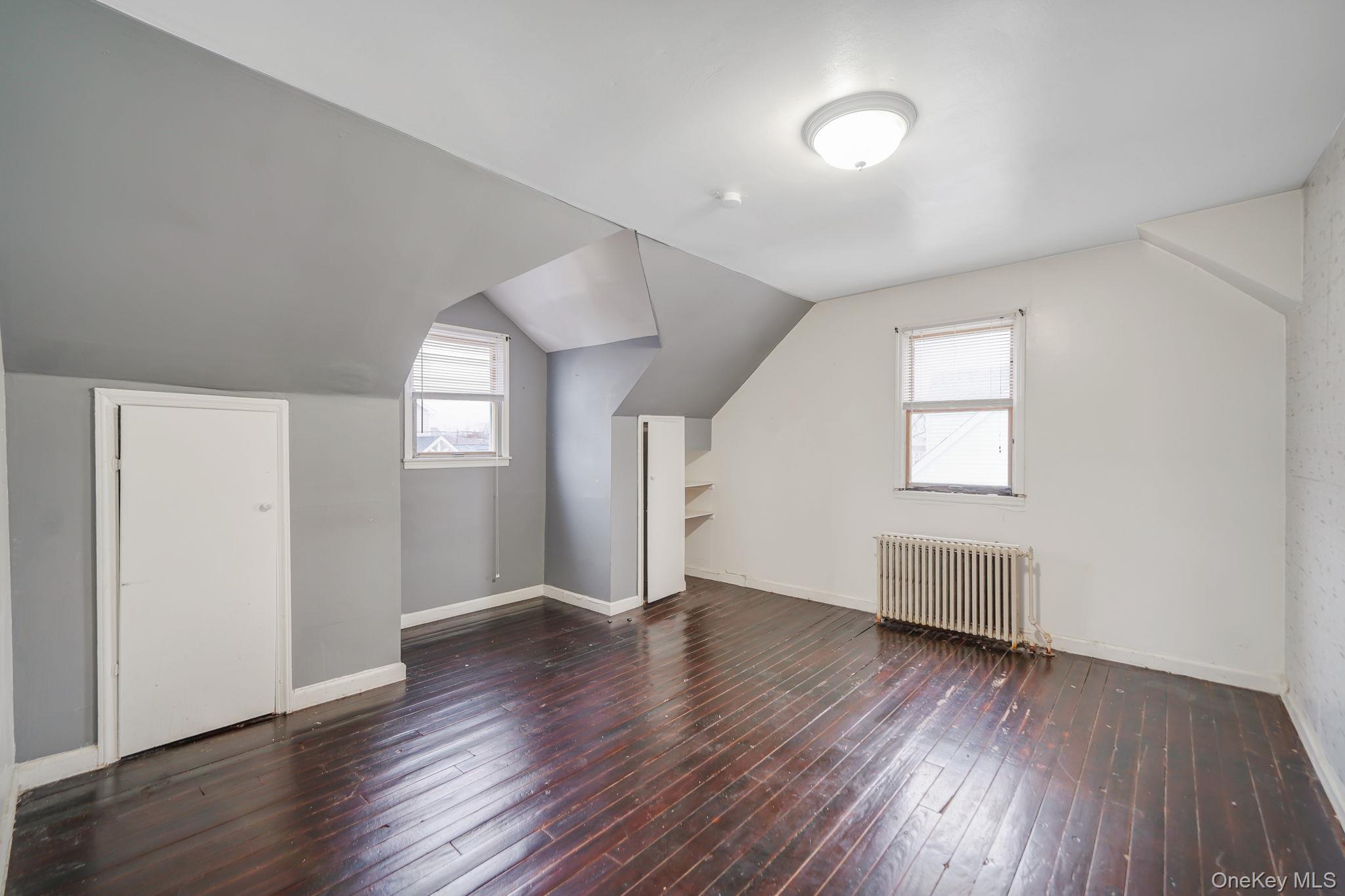 67 Orchard Street, Lindenhurst, NY 11757