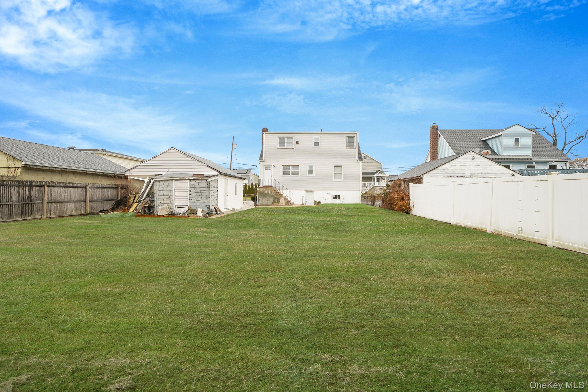 67 Orchard Street, Lindenhurst, NY 11757