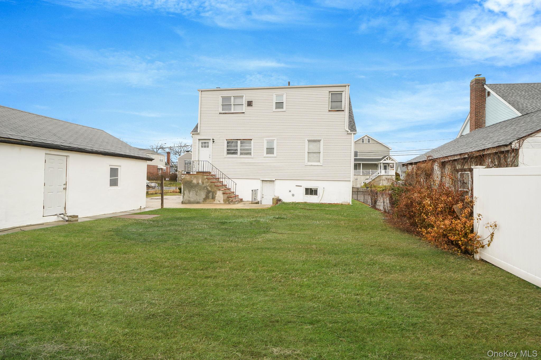 67 Orchard Street, Lindenhurst, NY 11757