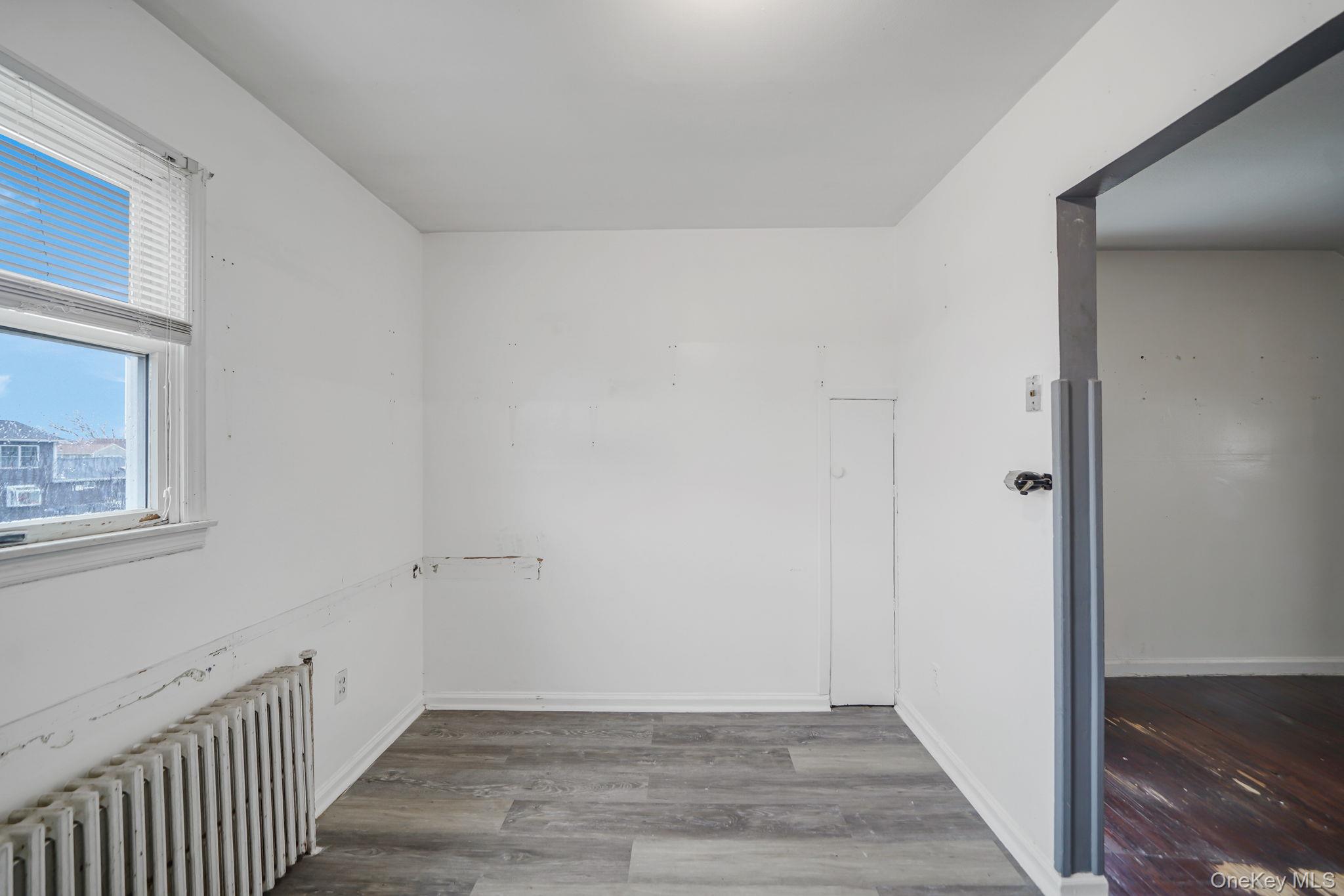 67 Orchard Street, Lindenhurst, NY 11757