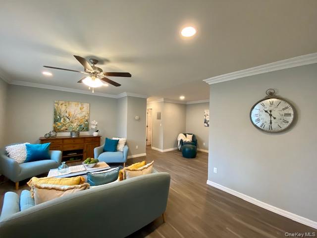 315 Brook Avenue # 315-2A, Bay Shore, NY 11706