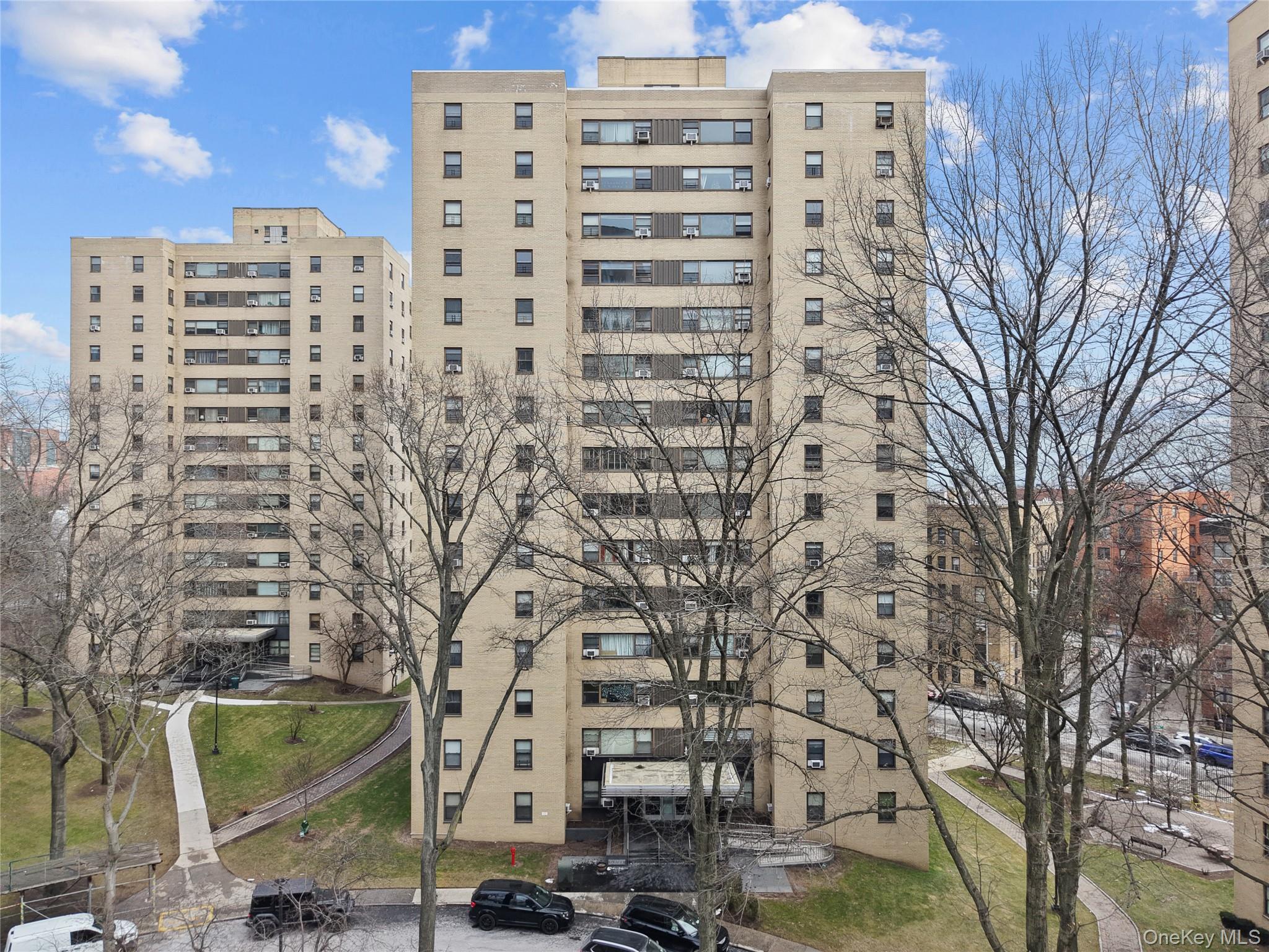 7 Fordham Hill Oval # 2E, Bronx, NY 10468