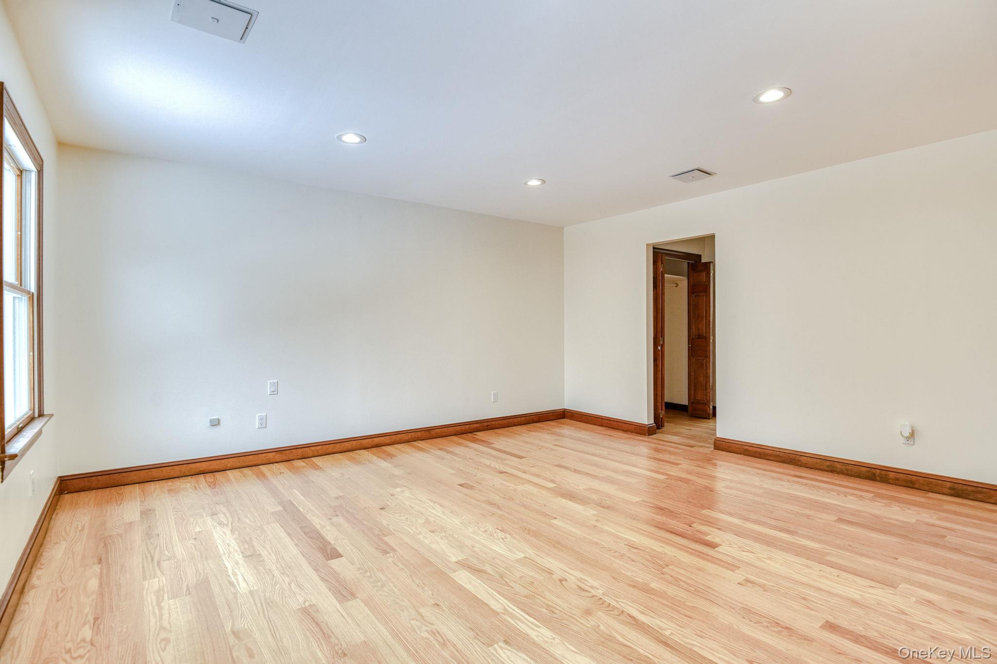 24 Deer Run Road, Newburgh, NY 12550