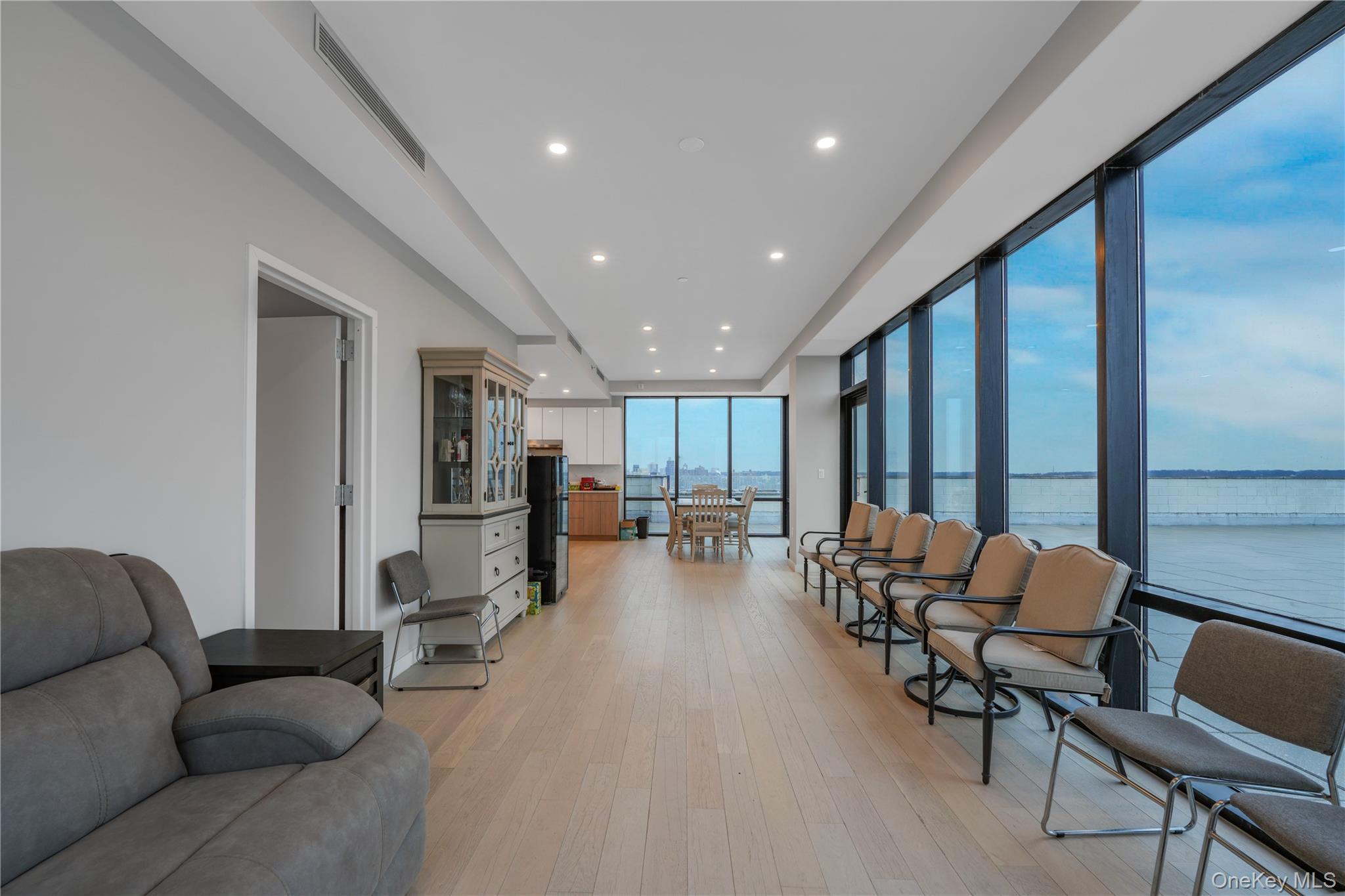 88-08 Justice Avenue # PH-C, Elmhurst, NY 11373