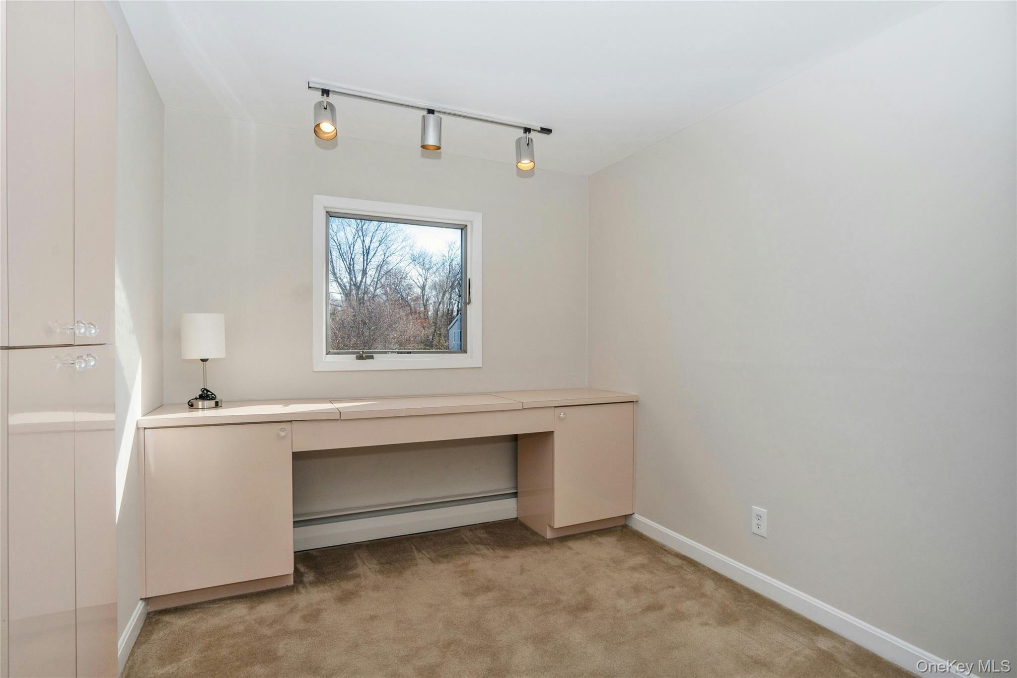 3 Dover Lane, Old Bethpage, NY 11804