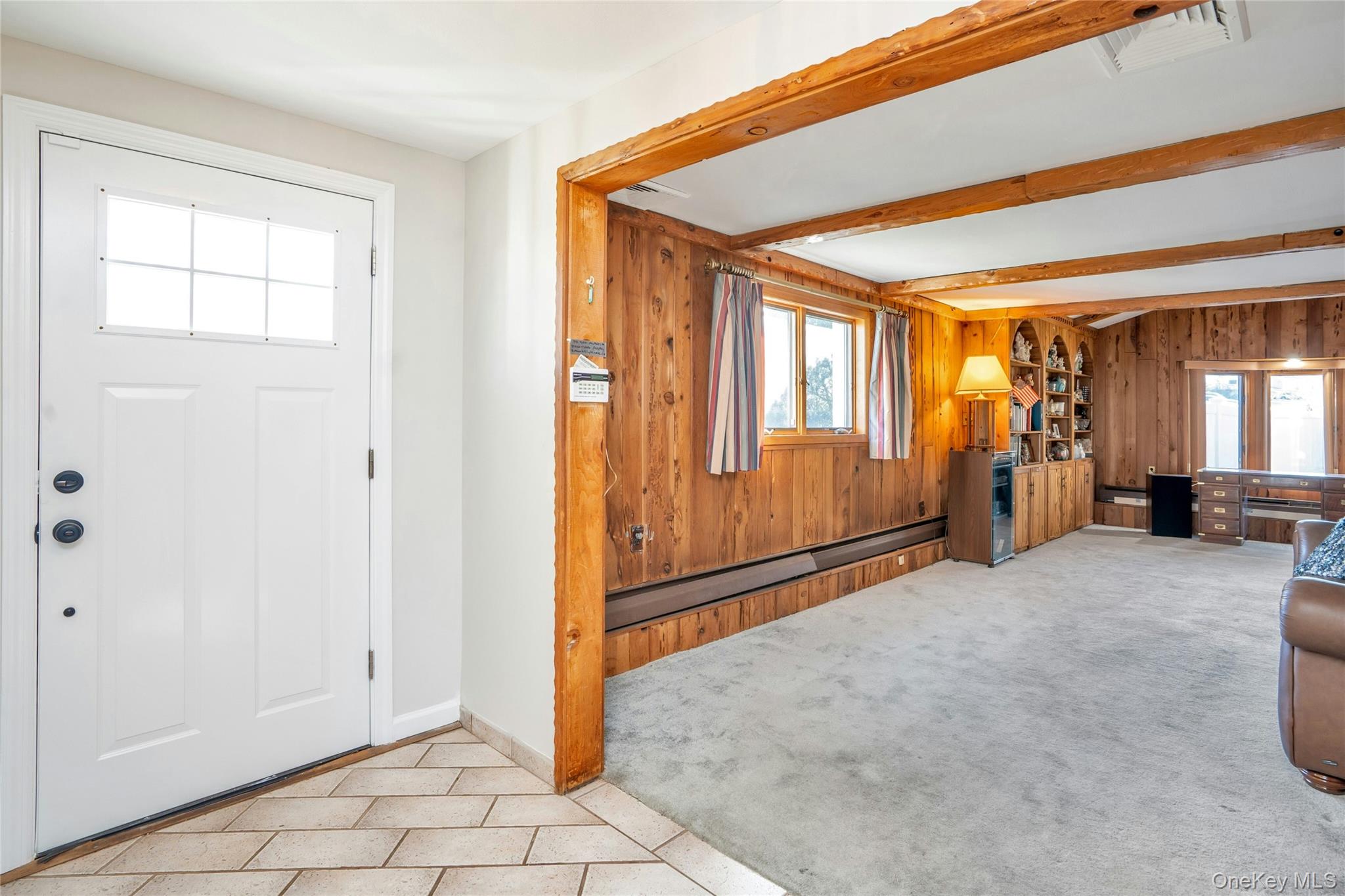 3 Dover Lane, Old Bethpage, NY 11804