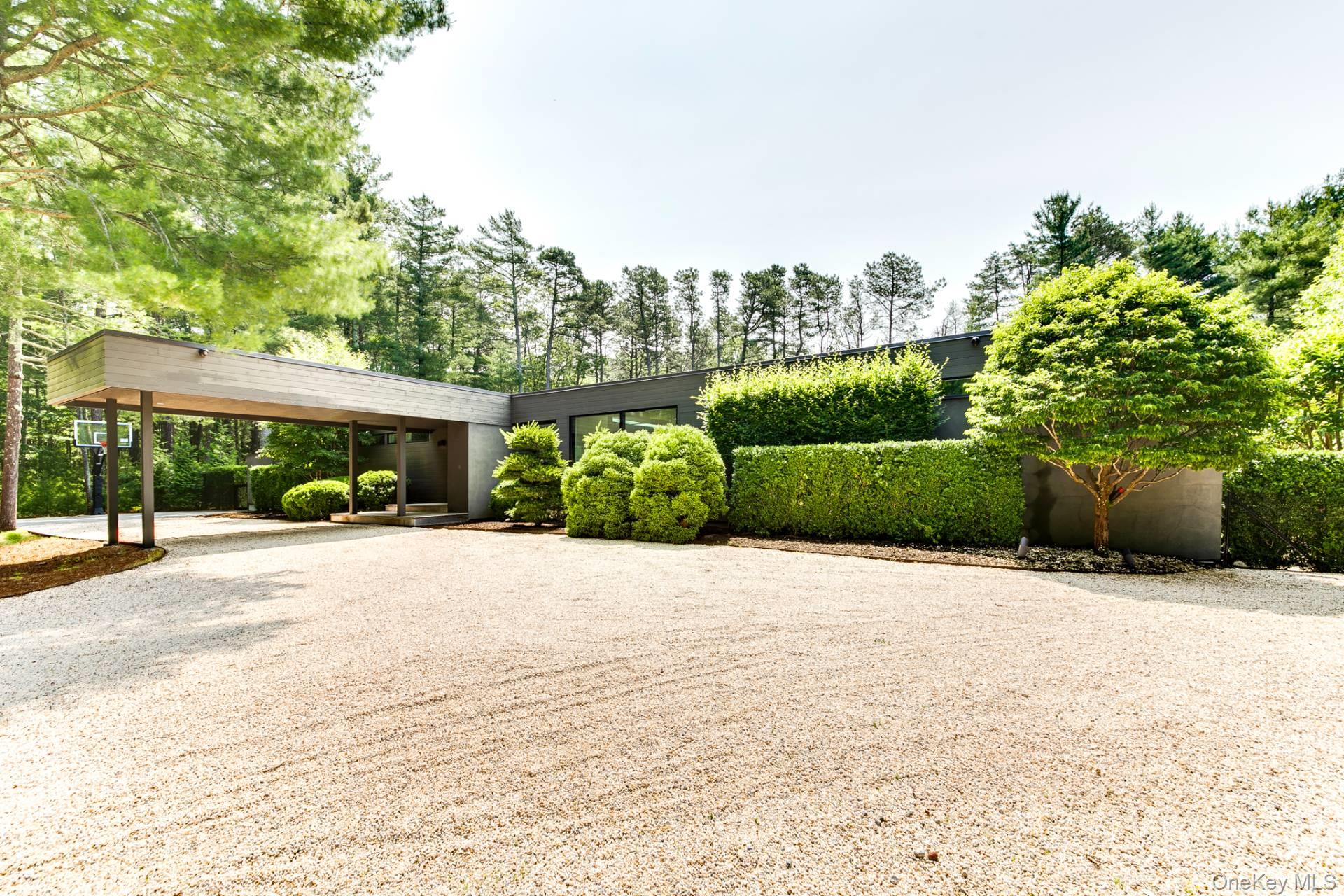 189 Swamp Road, East Hampton, NY 11937