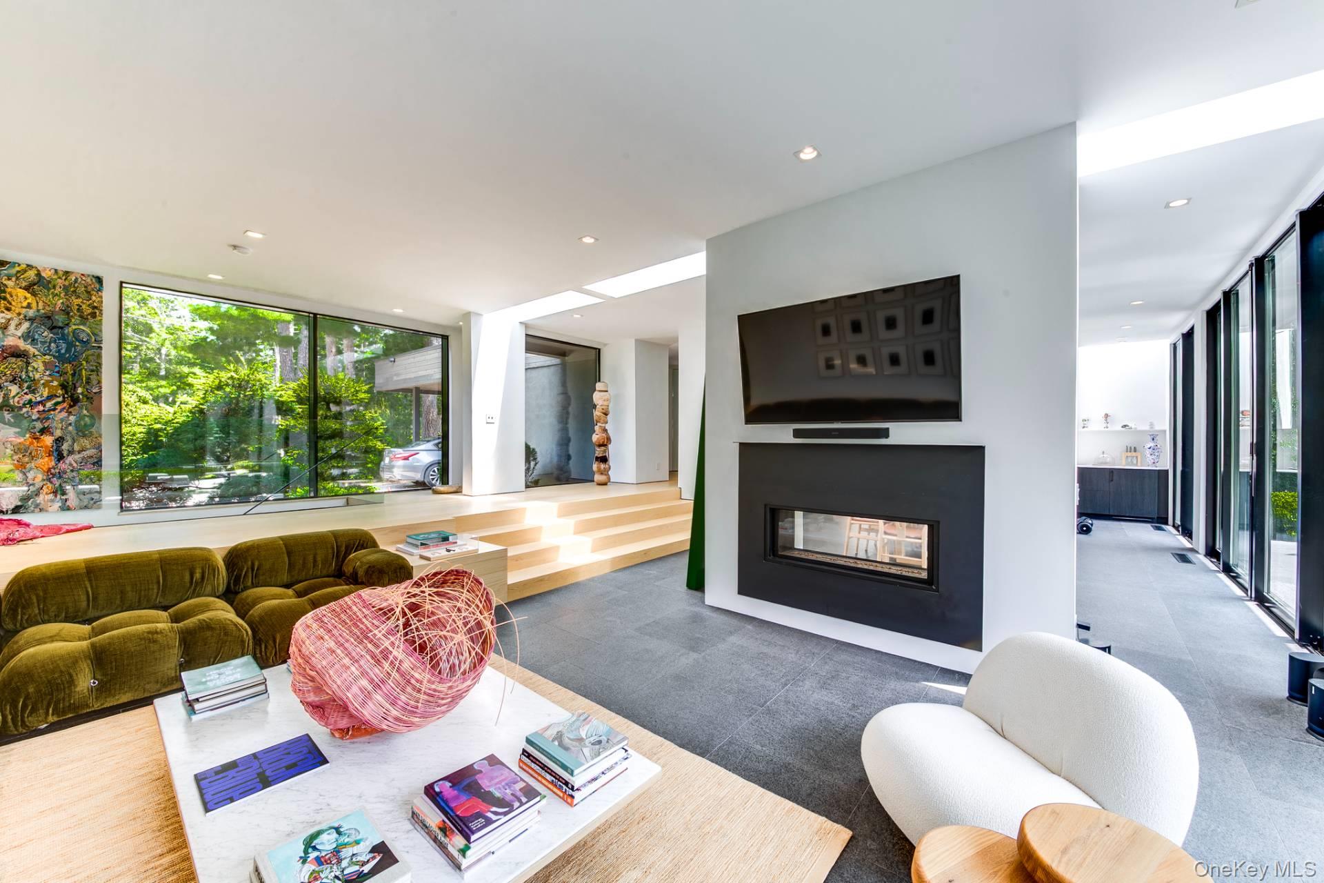 189 Swamp Road, East Hampton, NY 11937