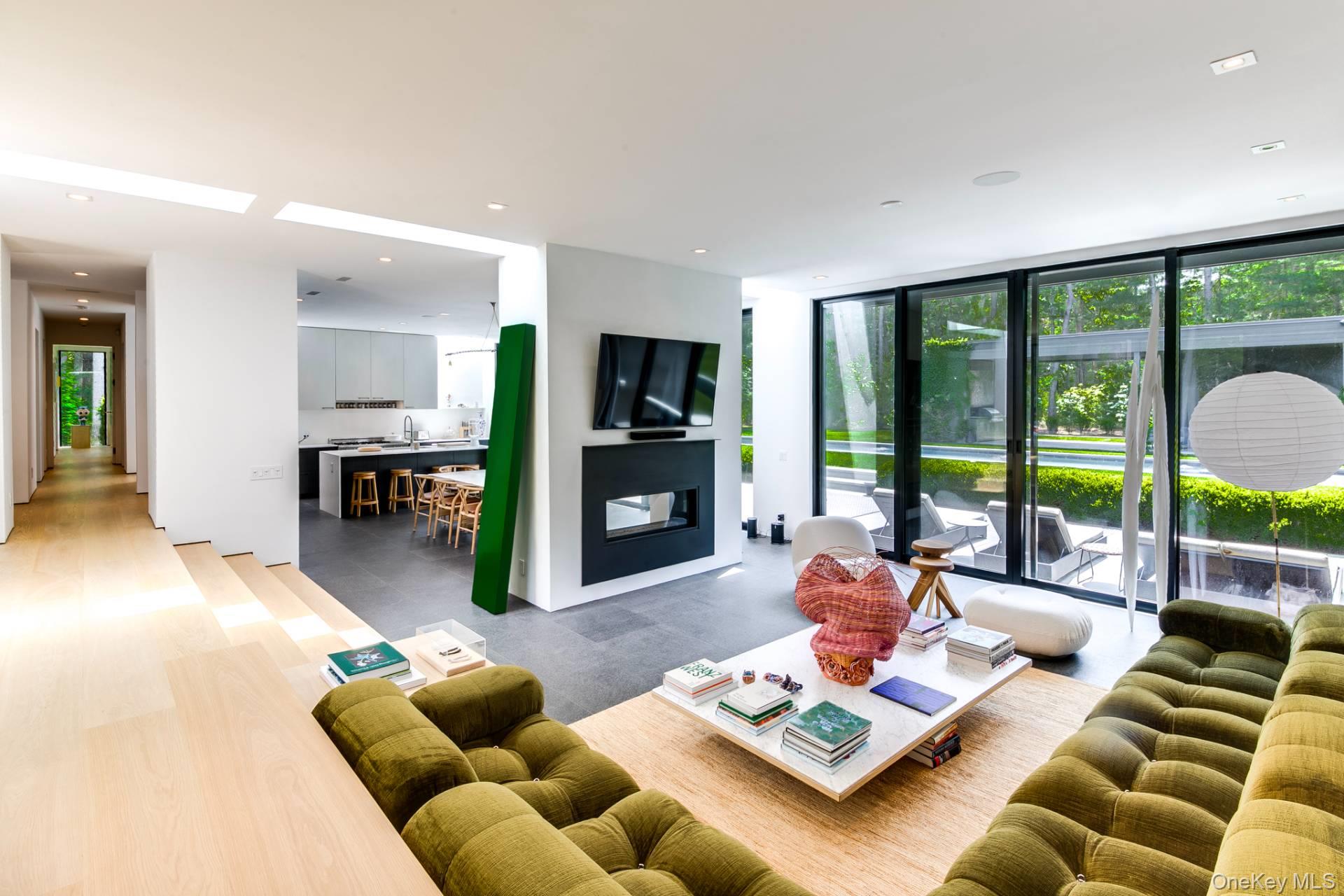 189 Swamp Road, East Hampton, NY 11937